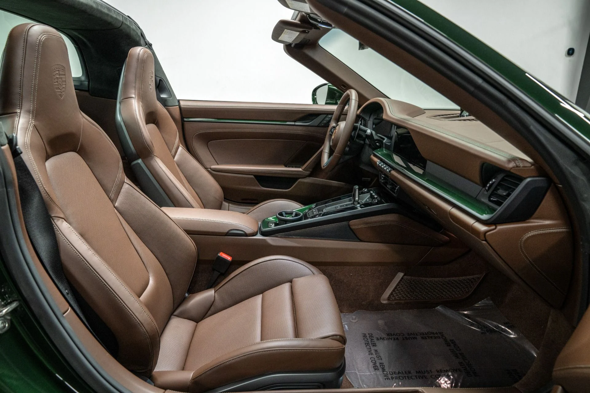 mph040_547888527_Used_2026_Porsche_911_Targa_4_GTS_T_Hybrid_Club_Leather_Interior_Carbon_Ceramic_Brakes_1768506443_3695b6d718