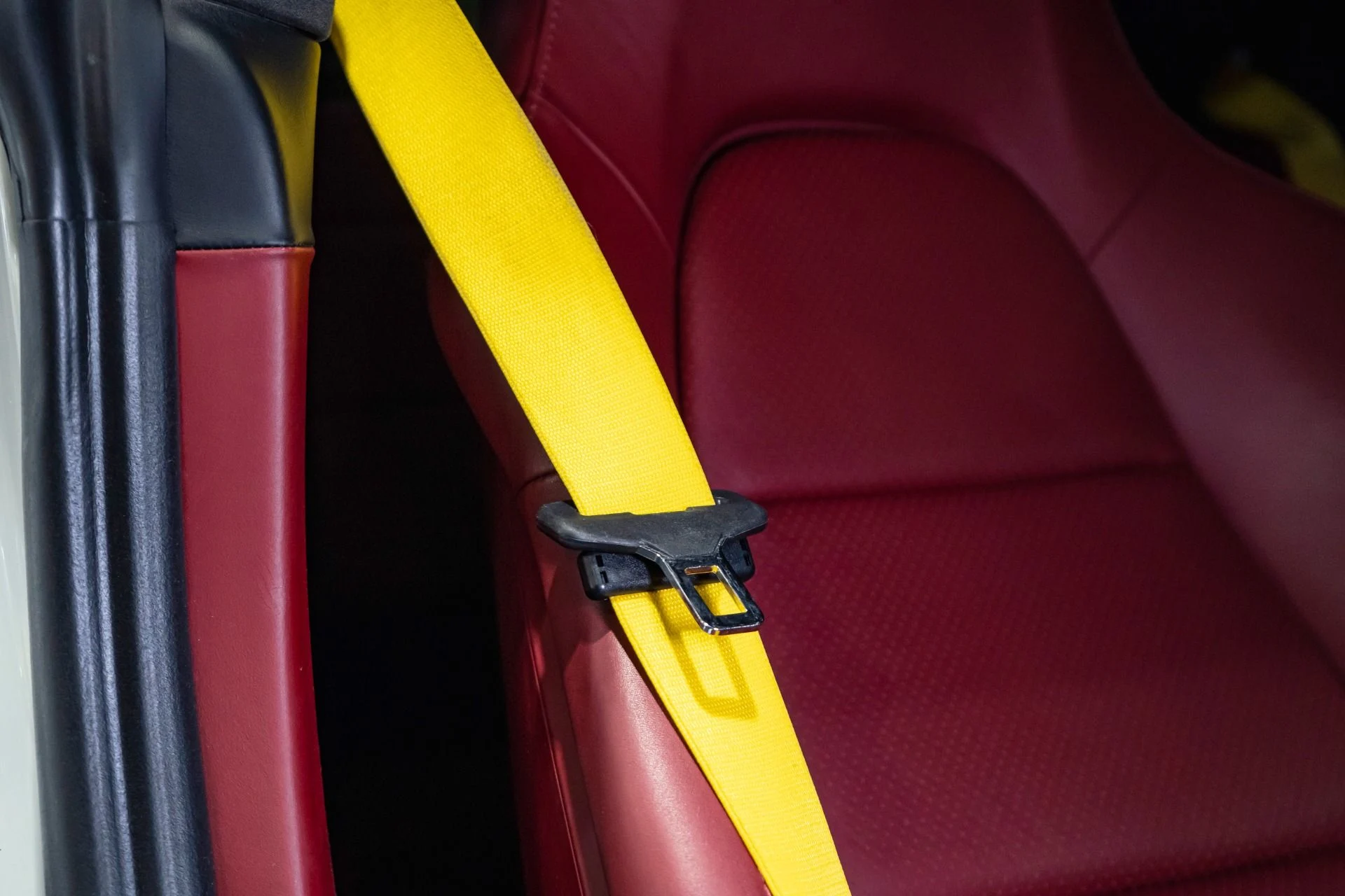 mph040_553637774_Used_2018_Porsche_911_Turbo_S_212k_MSRP_50000_in_Tasteful_Upgrades_1771453047_fd007412df