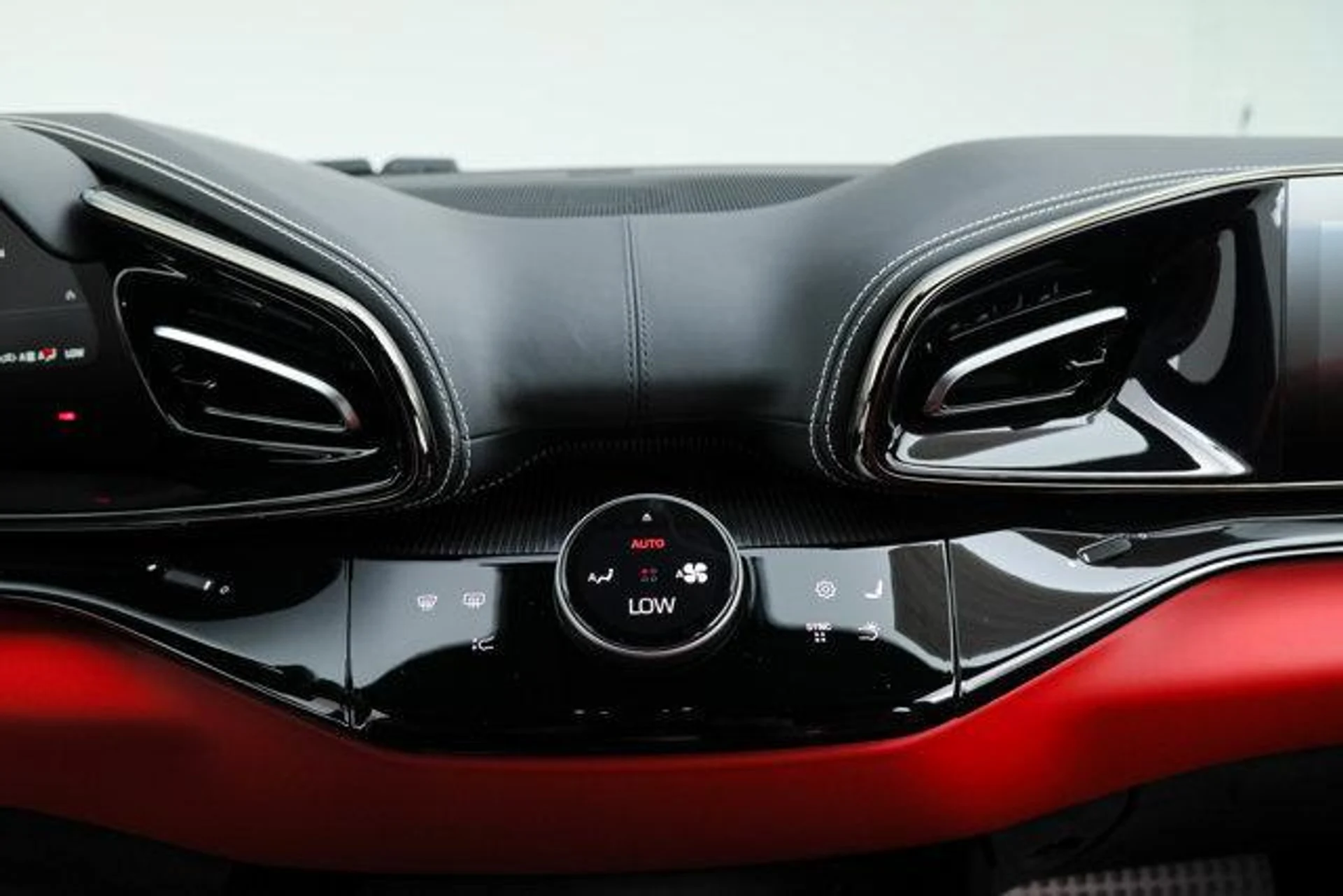 mph040_562148604_AP_To4u_HC_Un_T7_Ohh_Ipnt_Y_Nz_WRFI_b392f00c5b