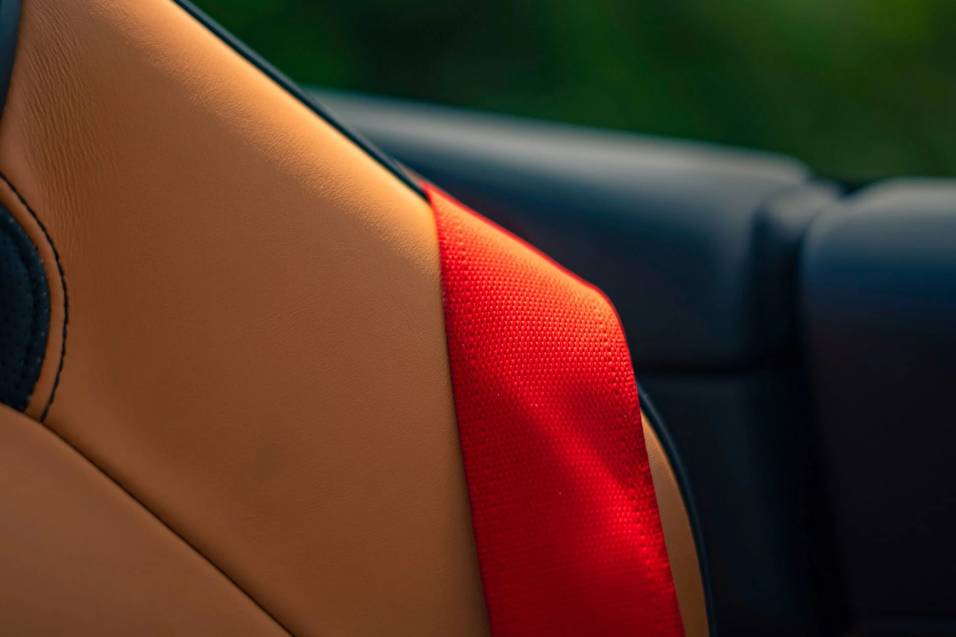 mph040_563286453_Used_2016_Ferrari_California_T_1777481400_1c8f7cf3fc