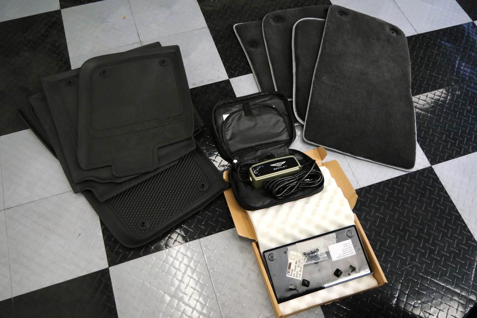 mph040_563499375_Used_2024_Bentley_Flying_Spur_Speed_Big_Edition_12_Package_Naim_Audio_626_Horsepower_1757008708_966ced3b1e