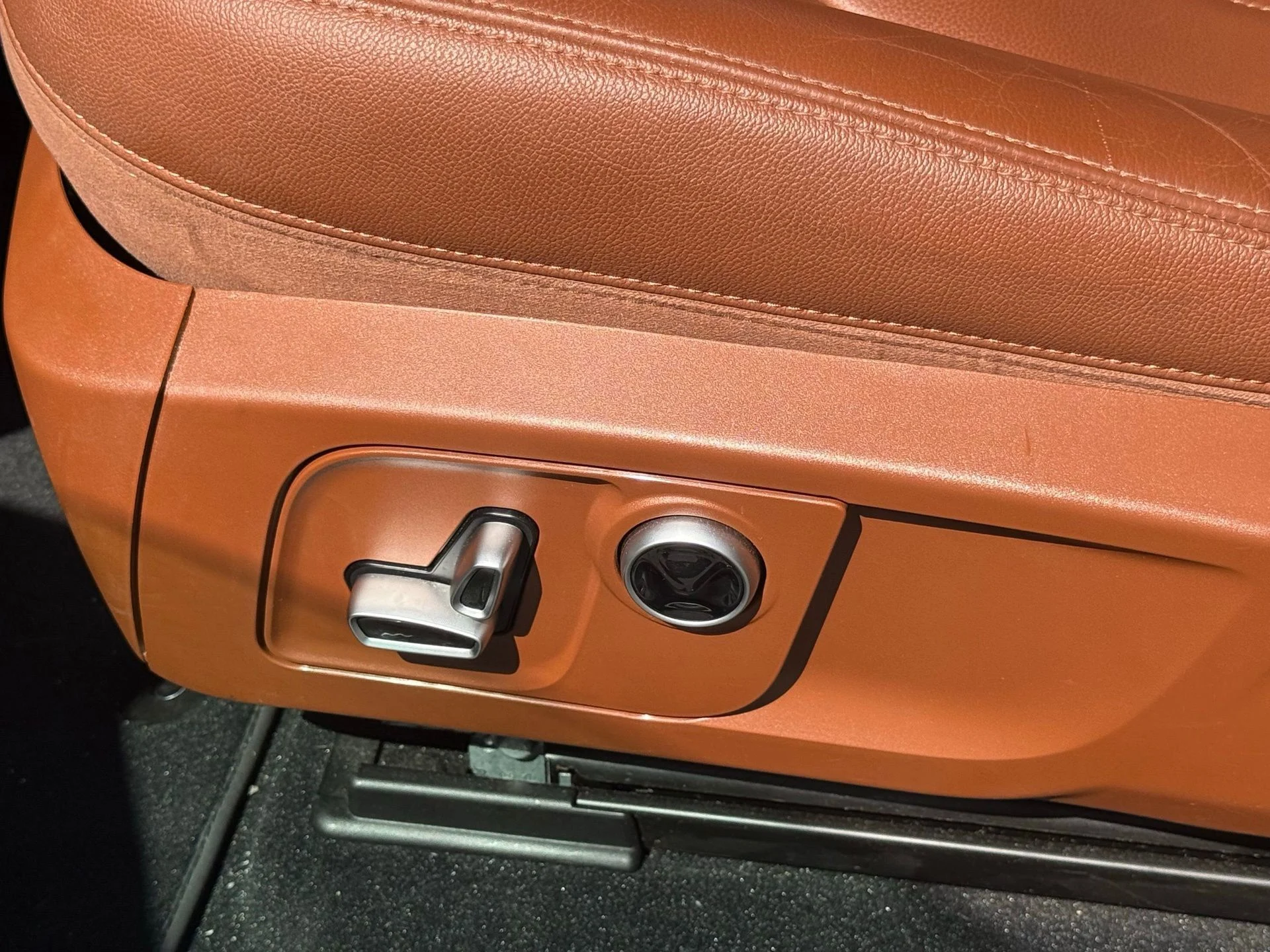 mph040_566314130_e94ea49b0de940cd9f485454e8cf9fc1_0a4233fcbf