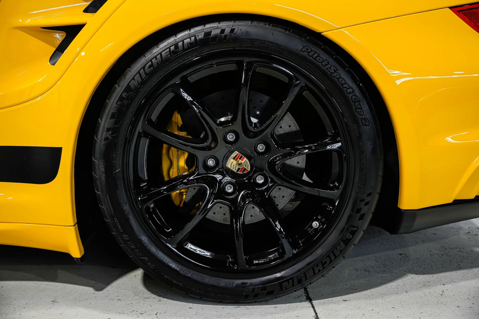 mph040_571494726_131bbf99fd2d0ac86400229098130e8bx_fe6be1c708