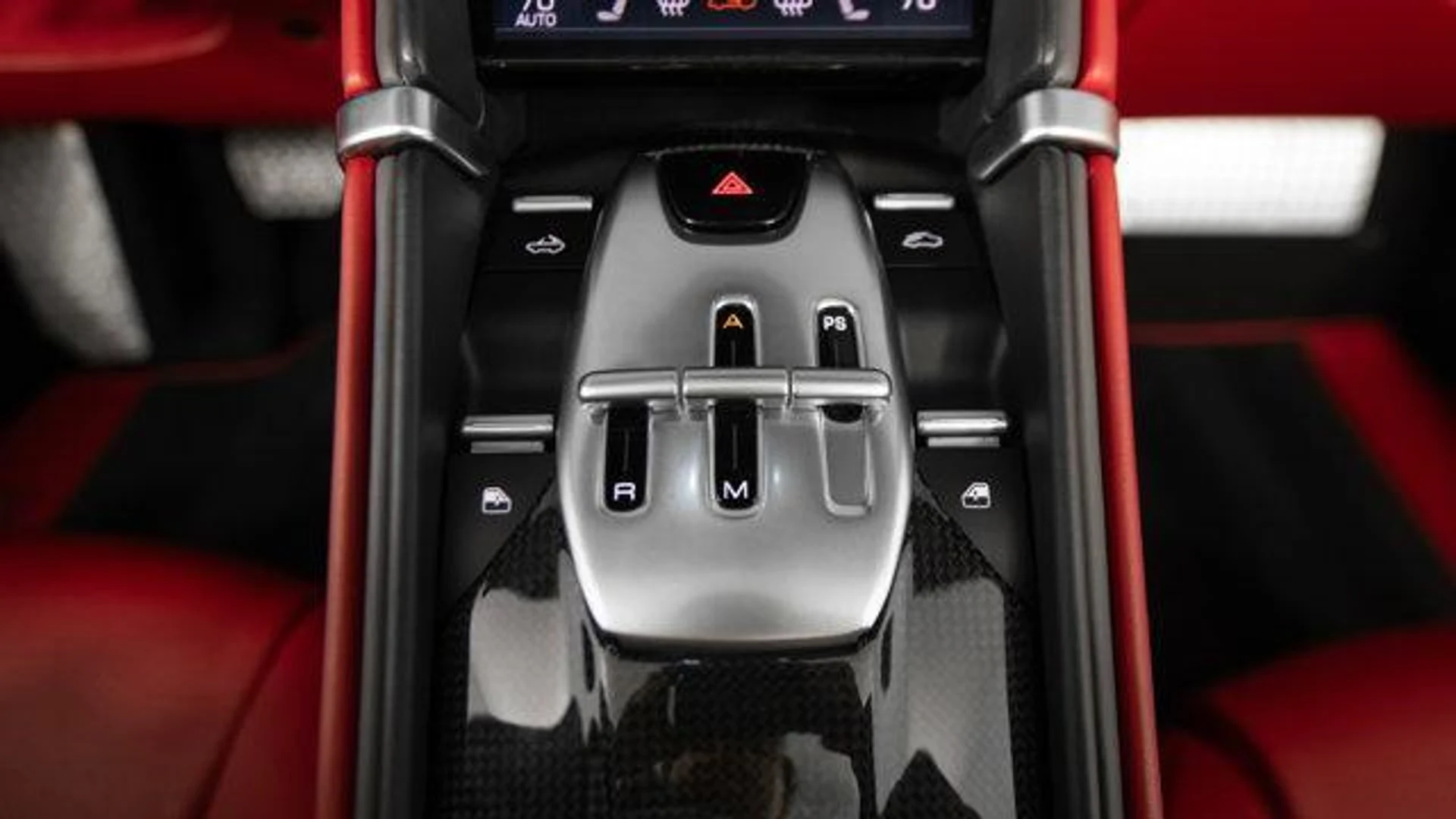 mph040_576346356_71e_K_Ilw_Kffgy_H_Ev_El_My9_S9_H3d_HI_1fa5d56d64