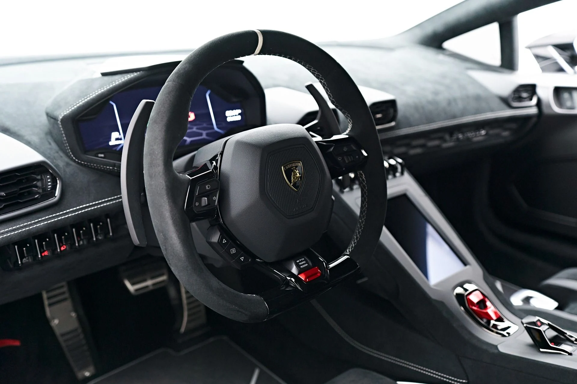 mph040_578974830_Used_2023_Lamborghini_Huracan_STO_Base_1696892071_cfa0e0e9bc