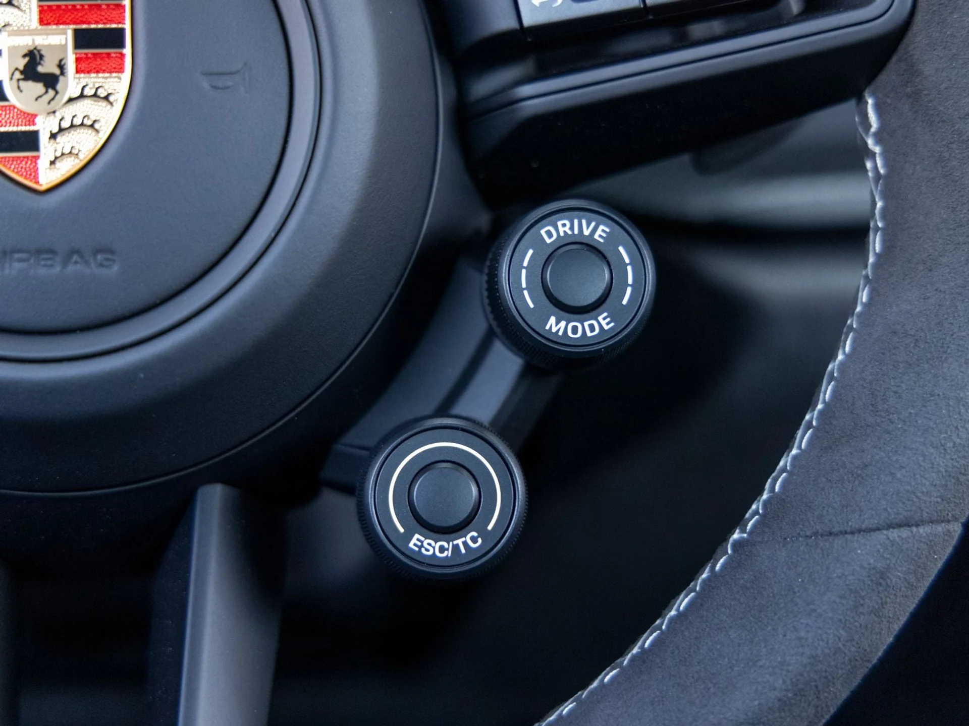 mph040_580146022_41_37e9d86626