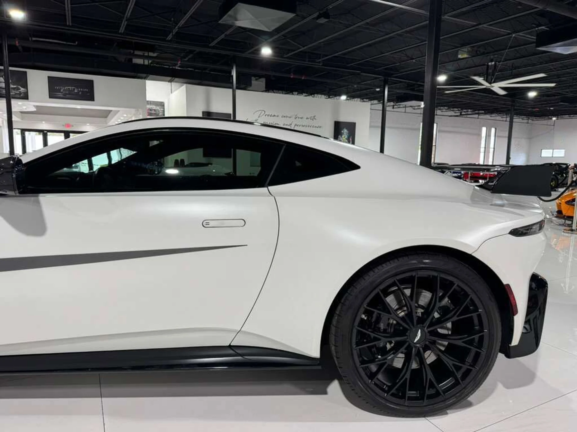 mph040_581346847_bca97243c1846a6d2aa7569b836b8adc_b0ba0555c0