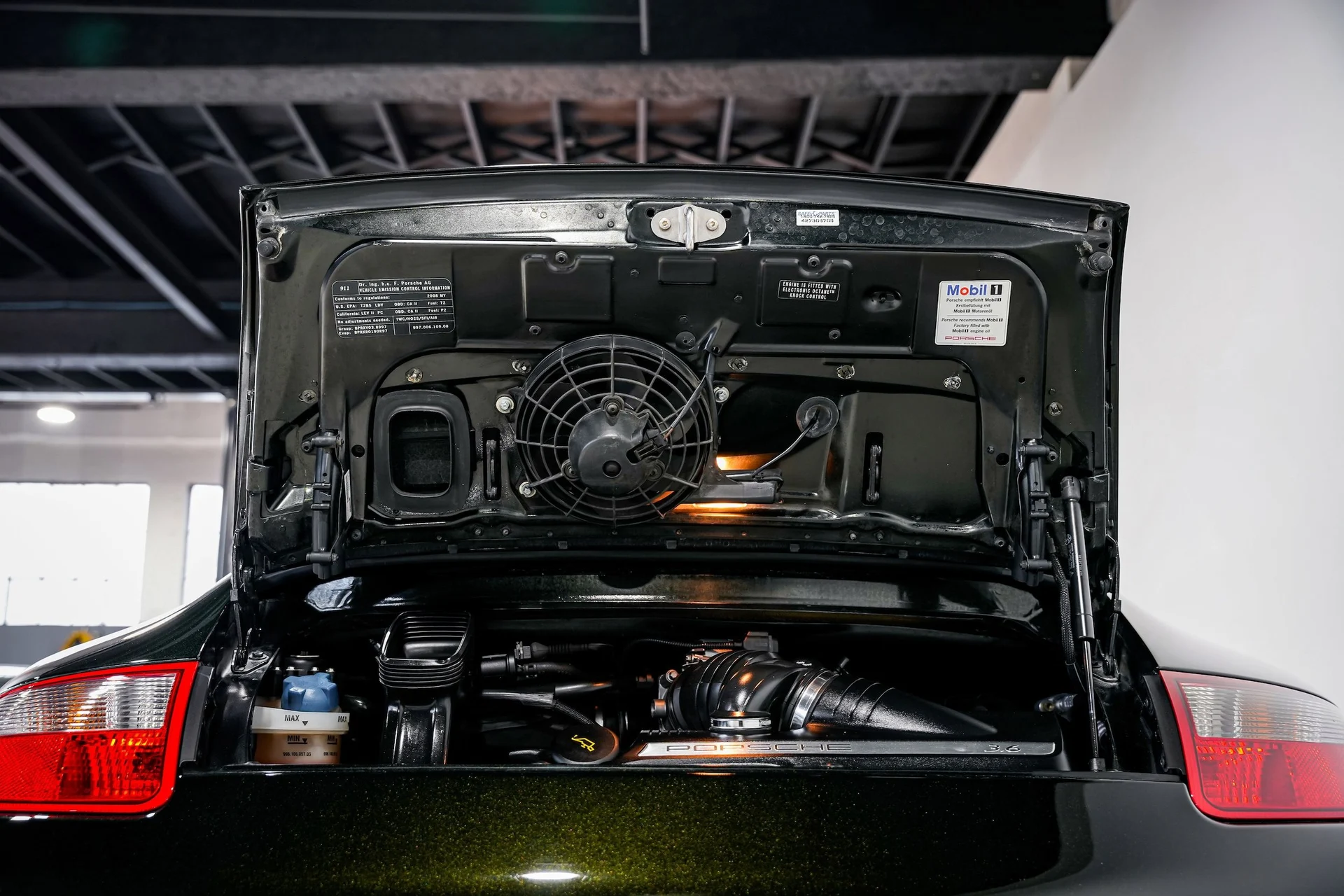 mph040_58542282_1d601f0cb2a247ea9b38adbd076c79e9x_0465f064db