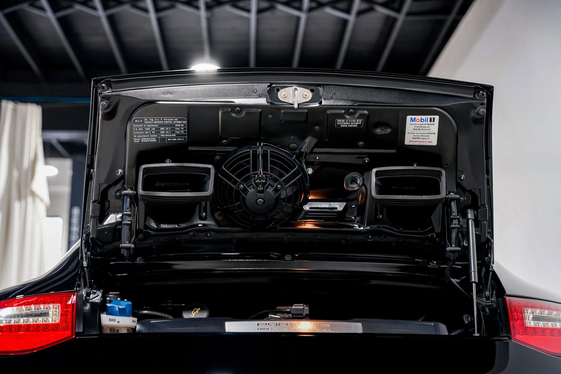 mph040_589747748_a34eb5c5f86078cac89097acfd95a2e7x_5e8756caa1