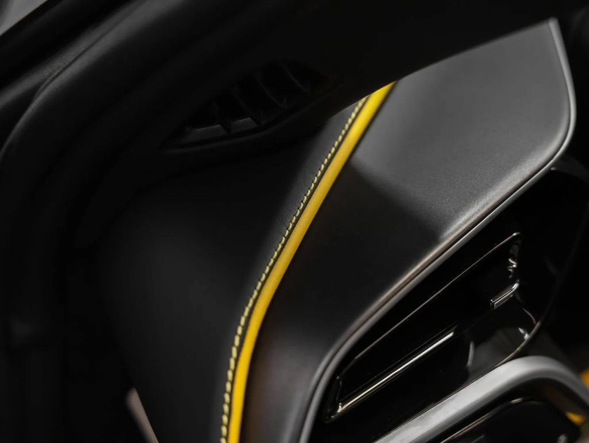 mph040_590057297_41_f1d6cf1d98