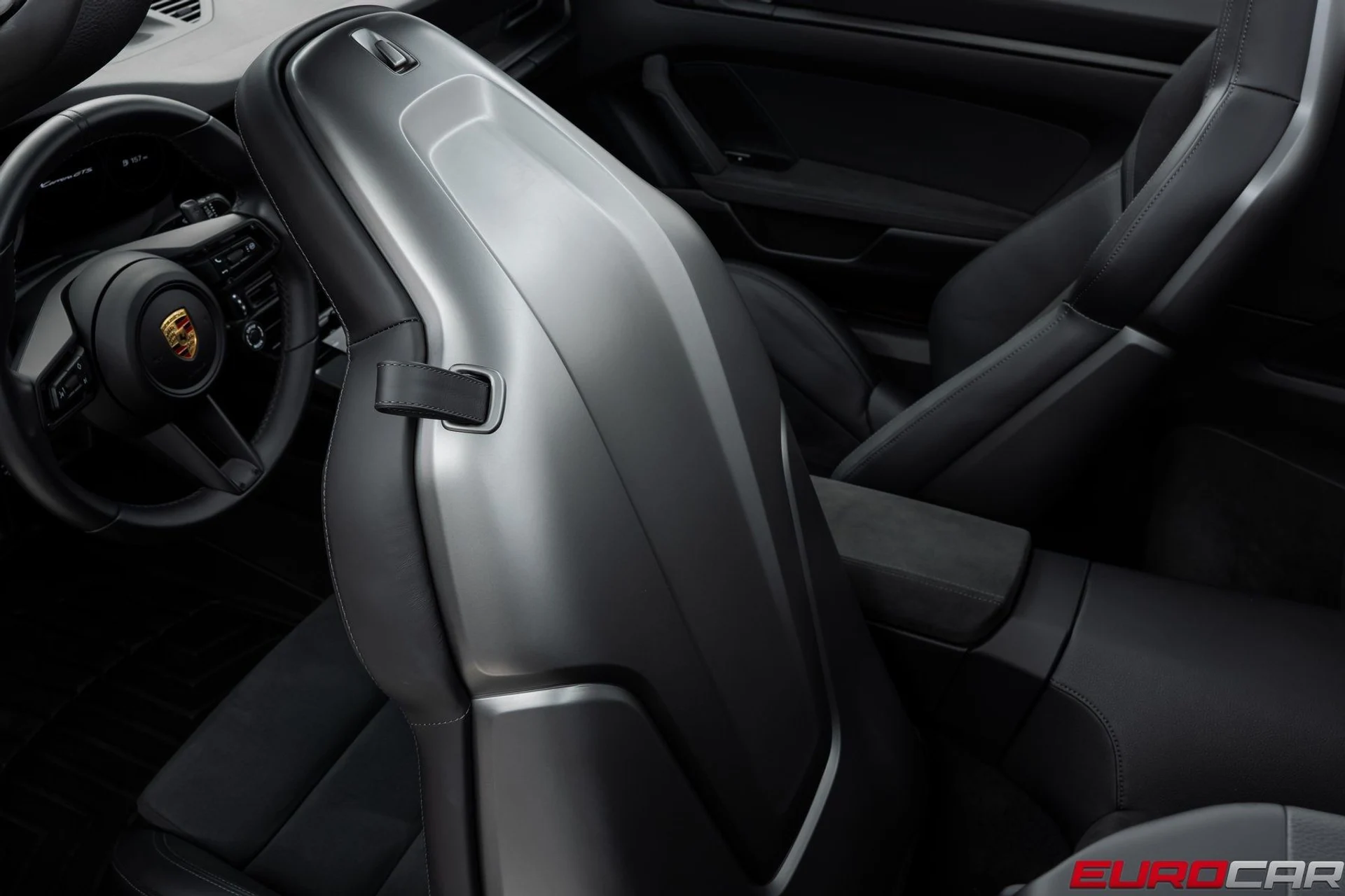 mph040_592529426_image_41_c59fe4177c