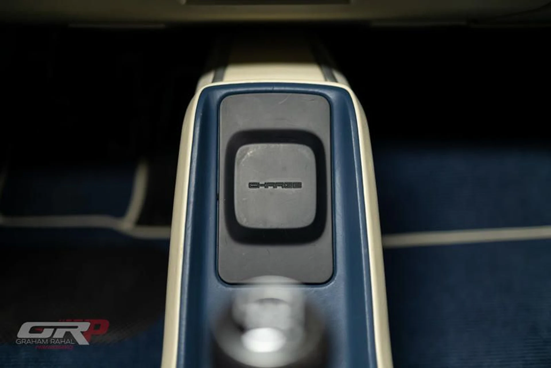 mph040_606200019_3_EDF_55_A7_1_B9_E_4_FCB_AFB_7_F8_E0732717_D7_87a0222182