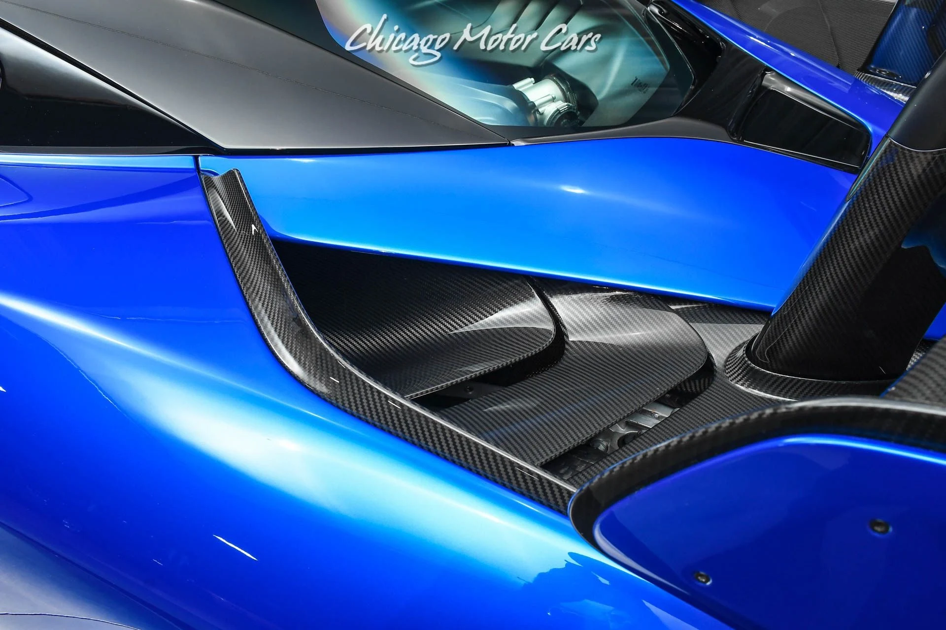 mph040_606977275_9073_p41_l_42333fbfd8