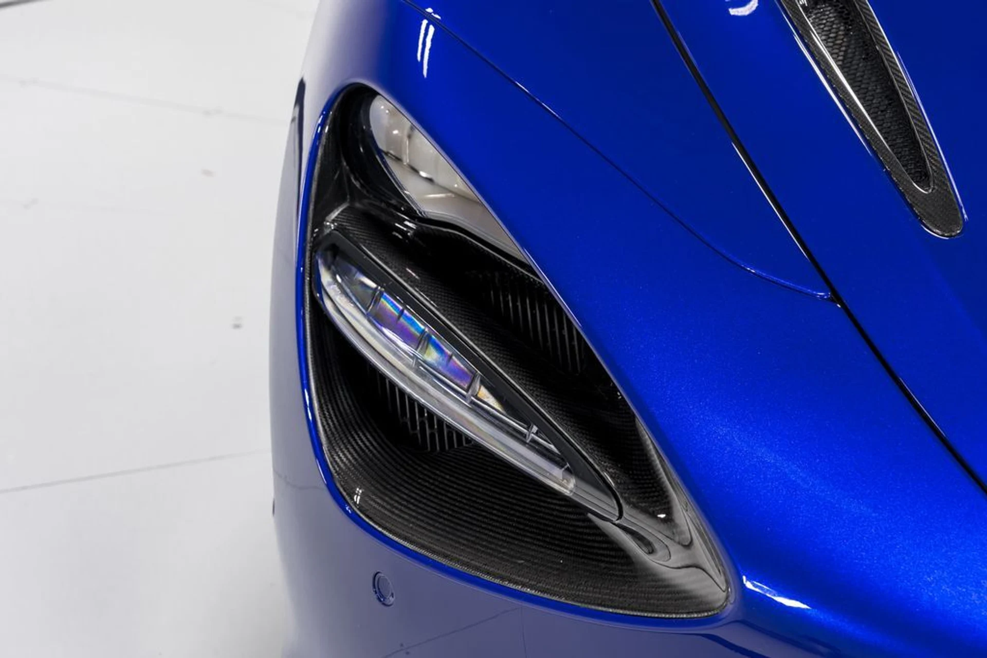 mph040_613032931_b8116af565eff6e7bdf75f767d583741x_e49a67cb8a