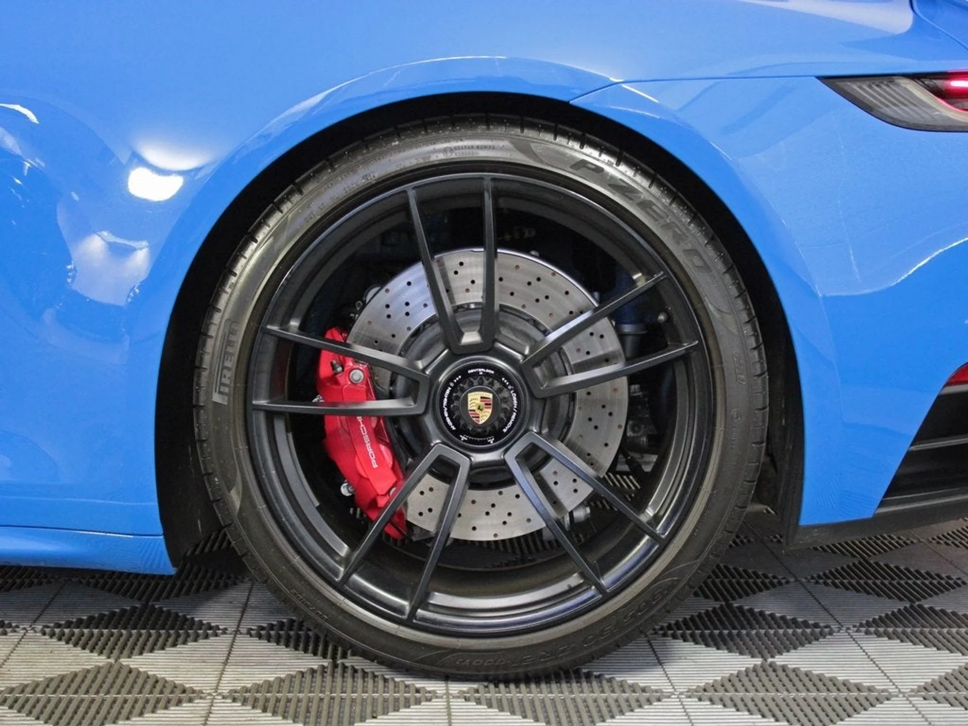 mph040_615000132_41_81b96eb001