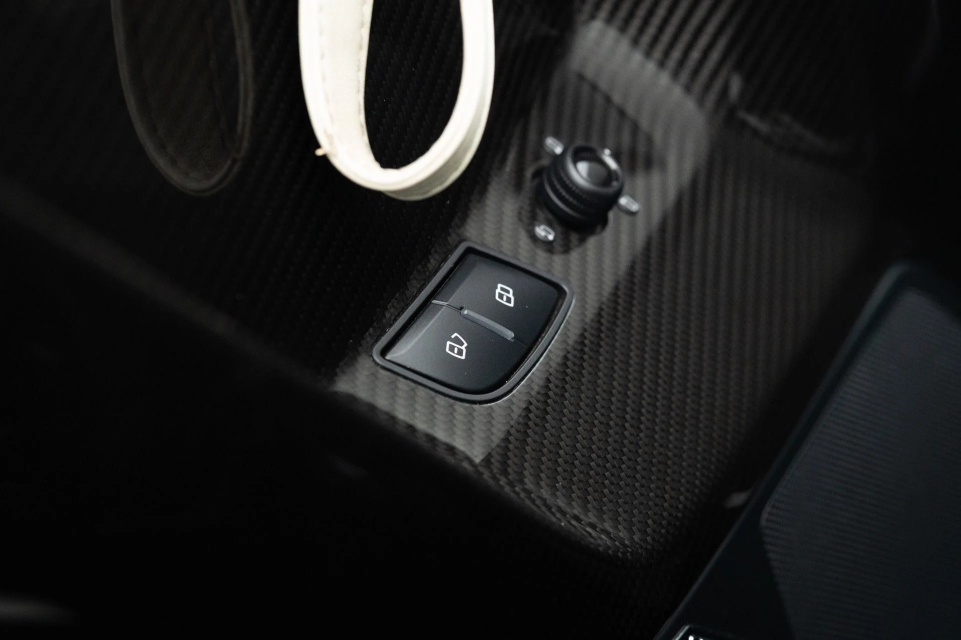 mph040_616986724_Used_2016_Lamborghini_Aventador_LP_750_4_SV_1768280004_77cb2233e8