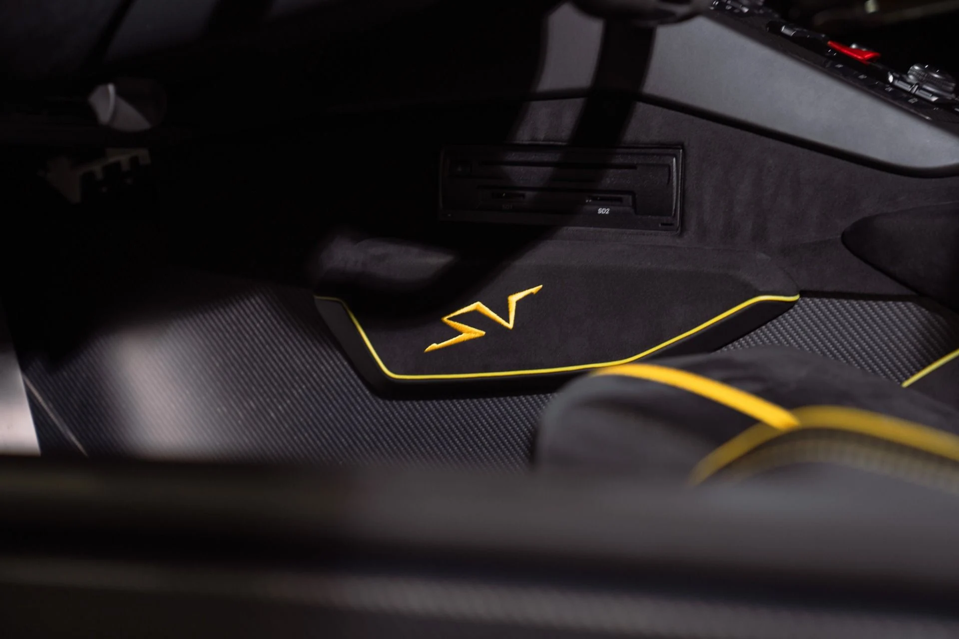 mph040_62530431_Used_2016_Lamborghini_Aventador_LP_750_4_SV_Full_Carbon_Interior_with_Carbon_Seats_1792521135_bb12fdd5c5