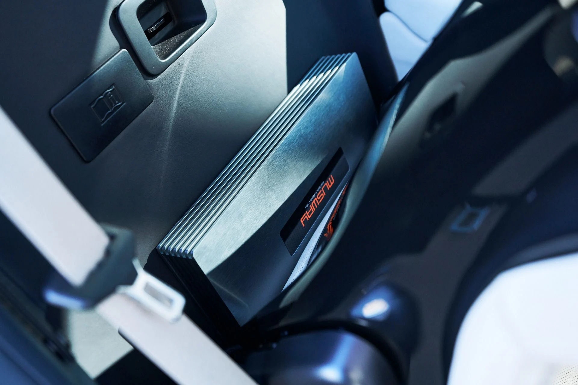 mph040_625887014_Used_2022_Mc_Laren_GT_Base_1765245112_b6d8d90e58