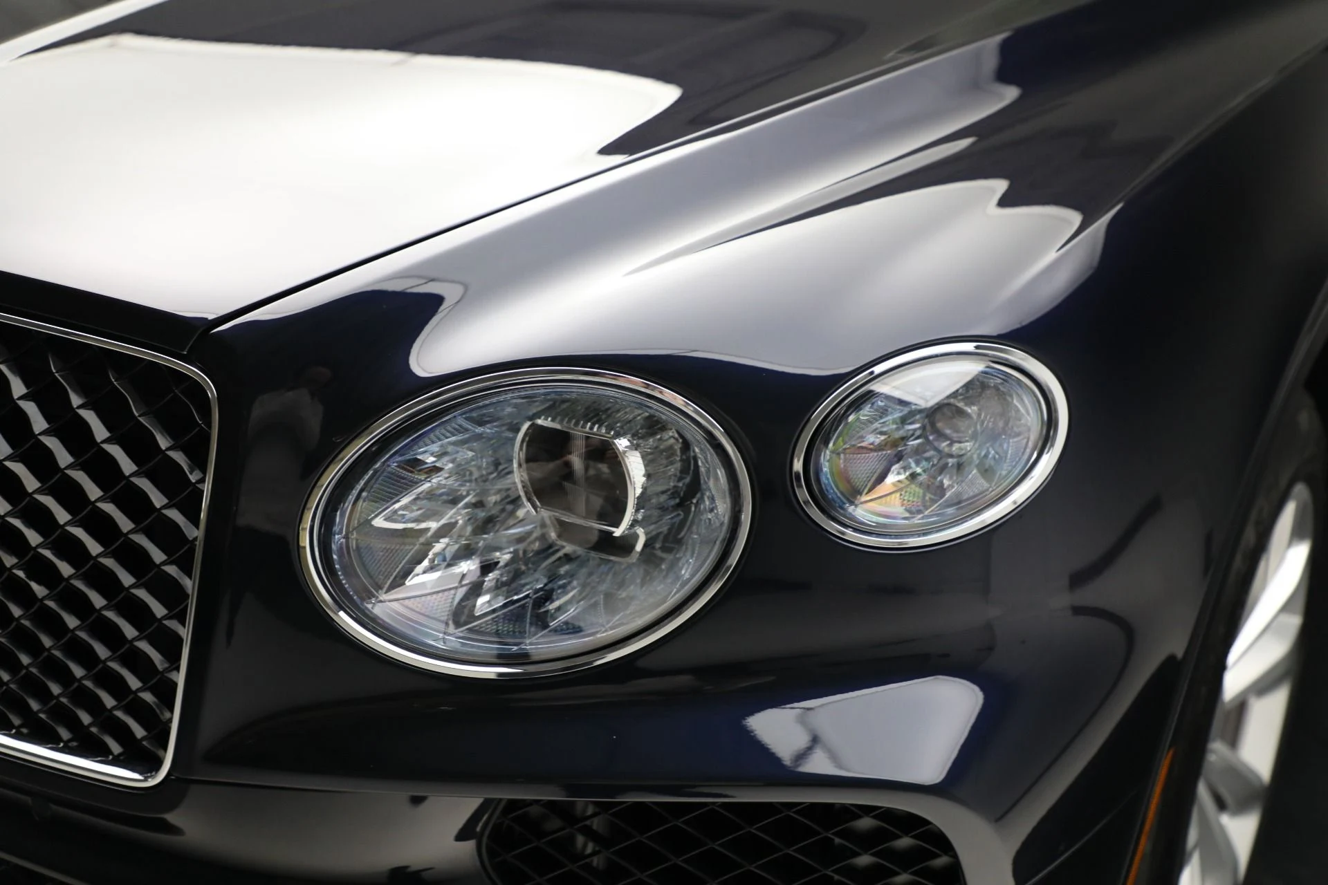 mph040_627004801_Used_2024_Bentley_Bentayga_EWB_V8_1711043529_68bd92481d