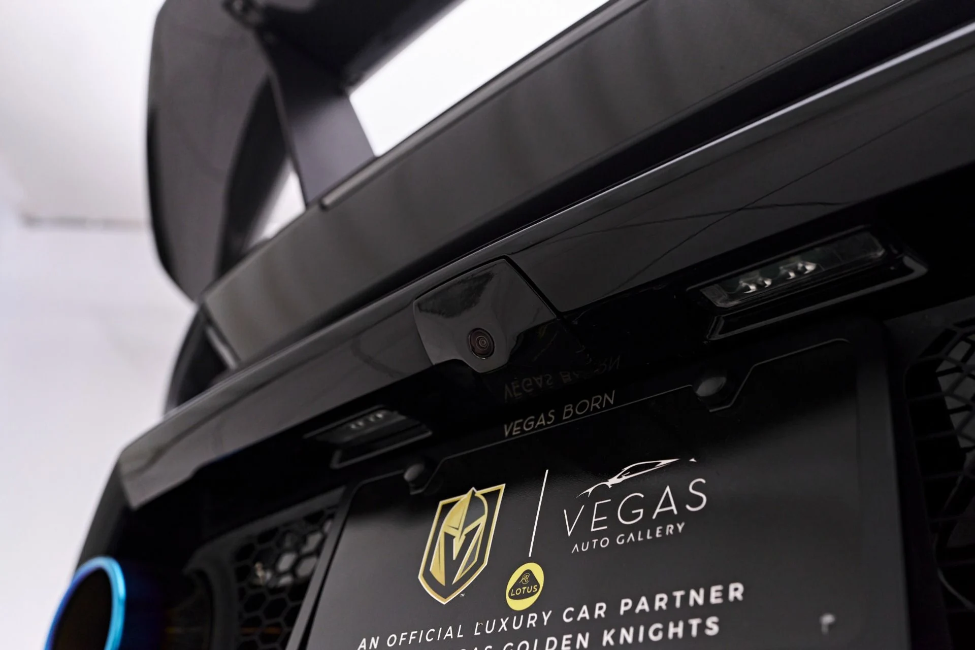 mph040_627088333_Used_2021_Lamborghini_Huracan_EVO_Base_1758314672_2e72fd2426