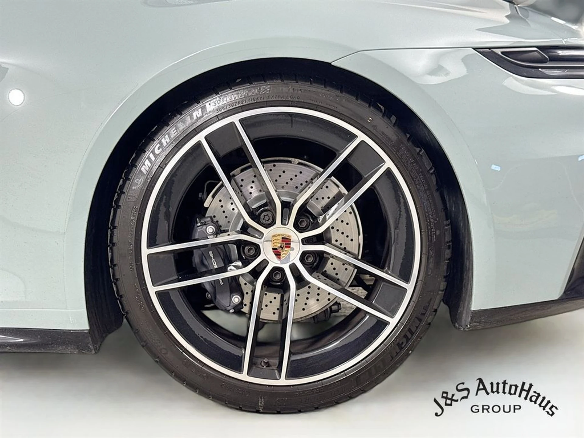 mph040_632507175_yoz56f8gmbay6g75zytg4z4mq2qb_18a797d65e