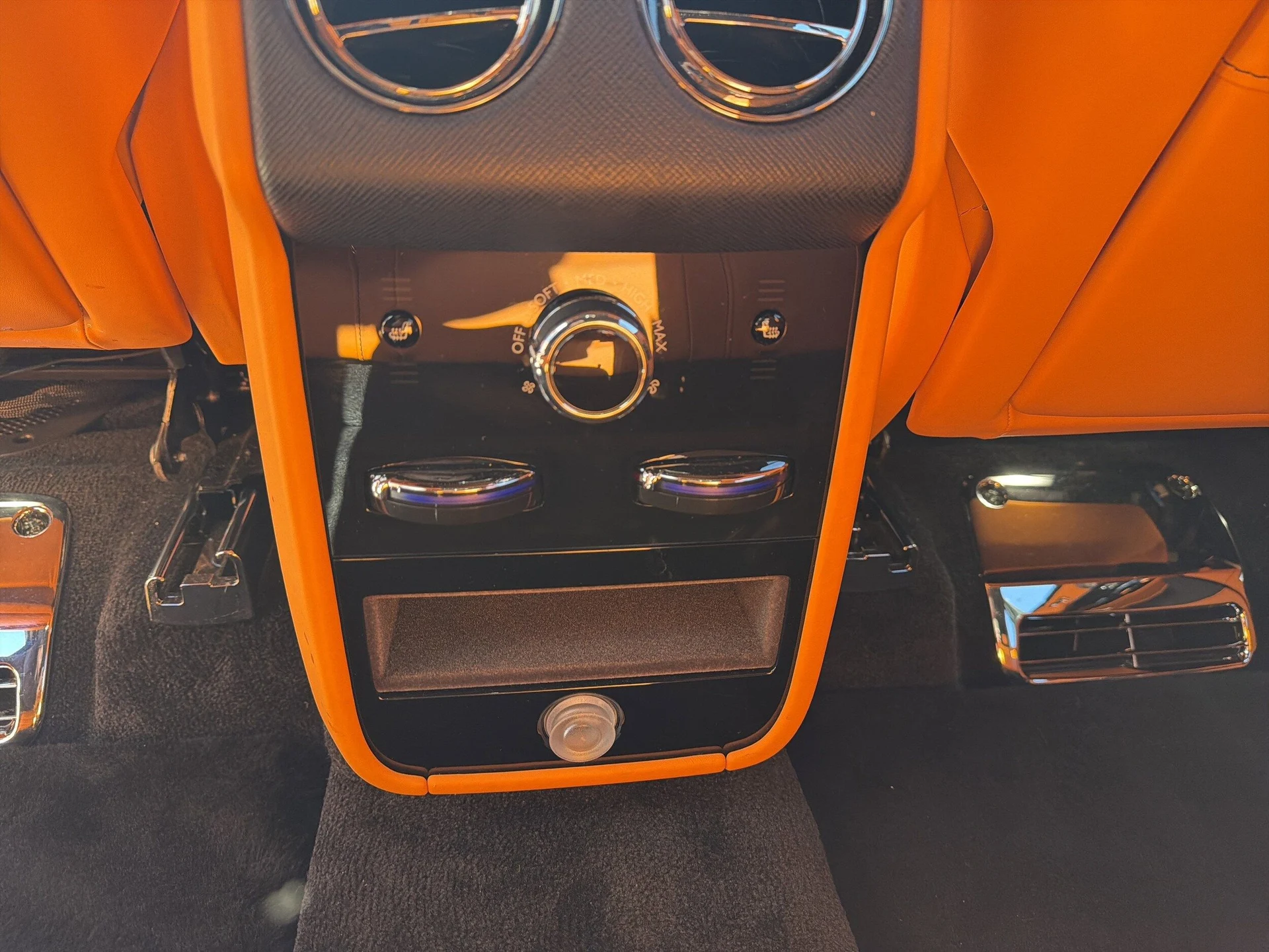 mph040_642285937_4acdf230a305ff4b949710b359ea3617x_80566ed378