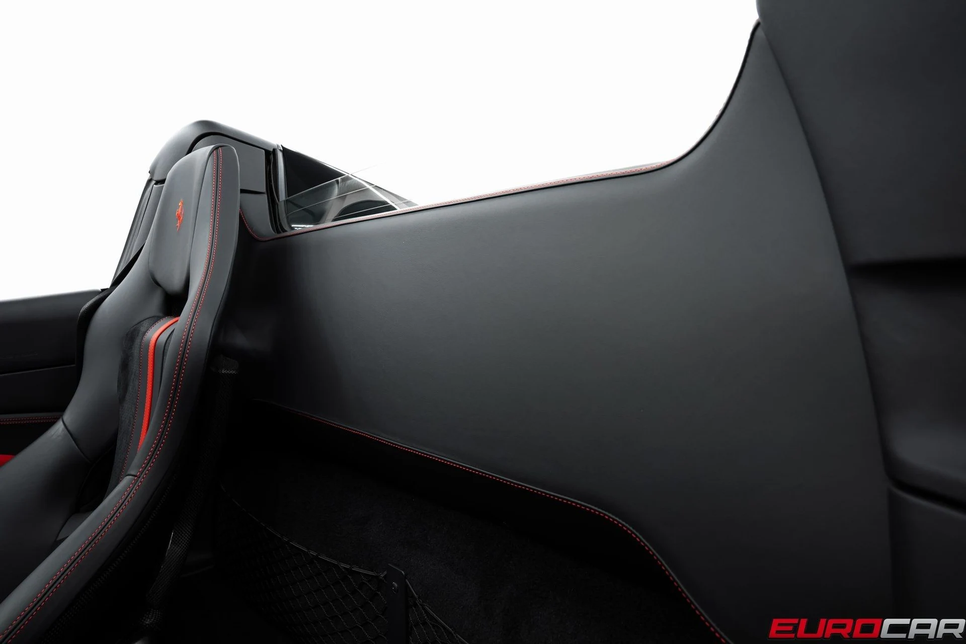 mph040_652716020_image_41_24979599dd