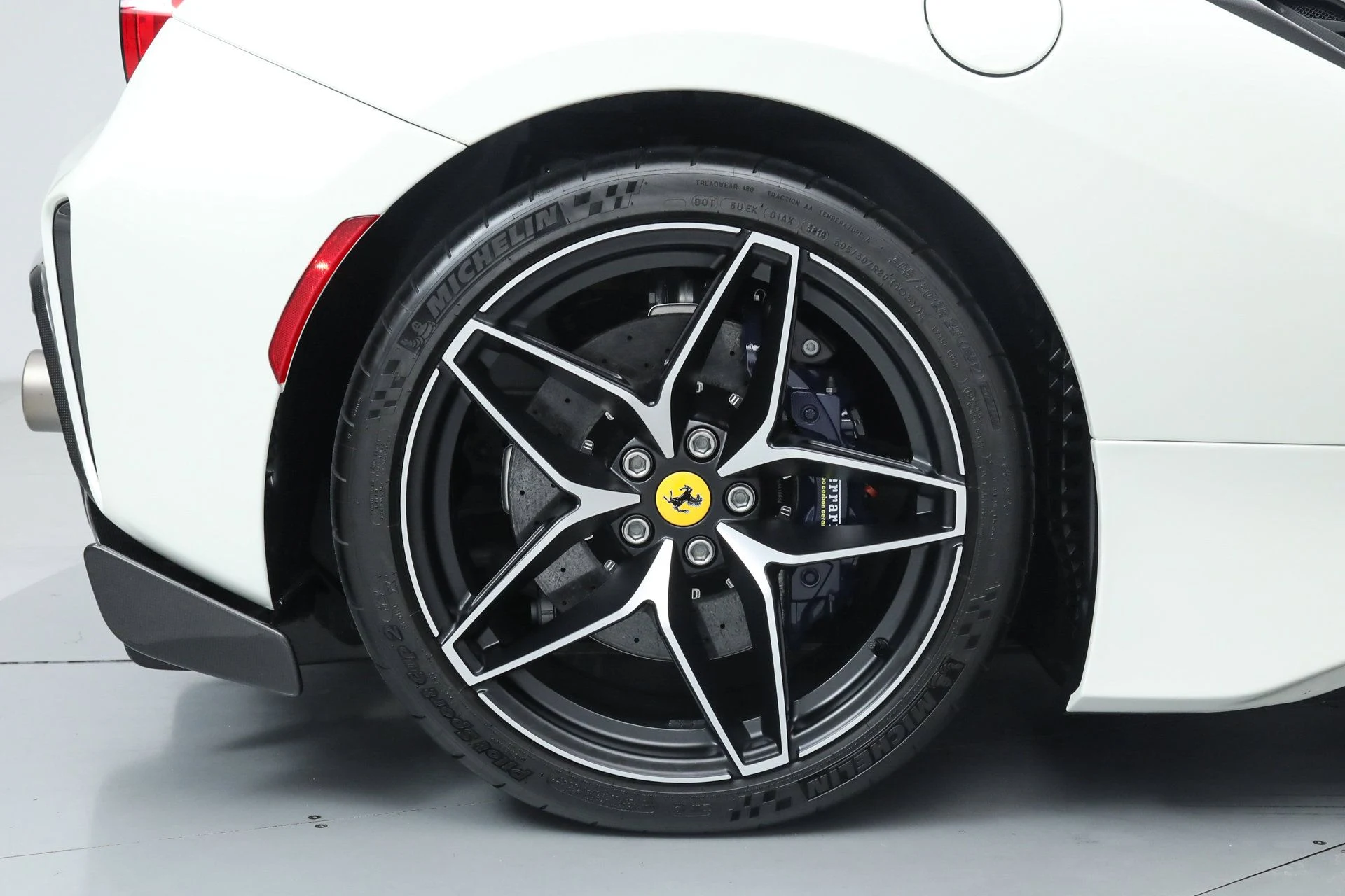 mph040_655213324_12367a4c4cc5b71b58cfb75386252509_732a3b4688