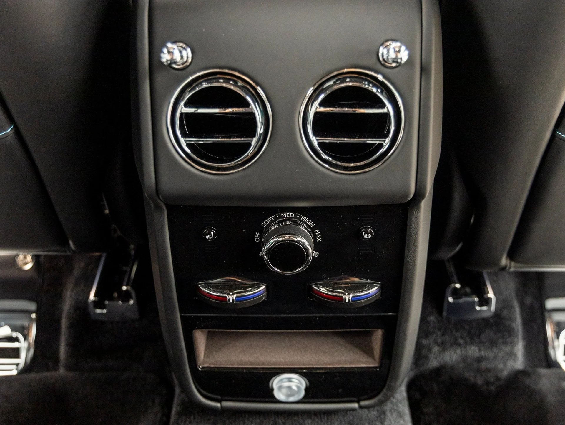 mph040_65655484_41_28e482f38d