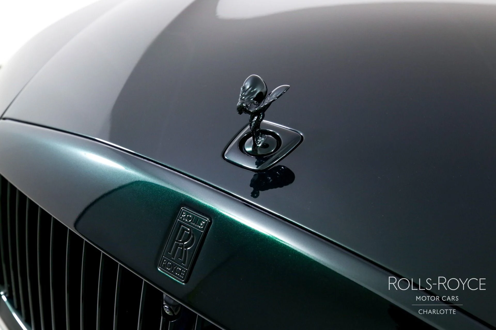 mph040_669942267_Used_2024_Rolls_Royce_Spectre_1744988373_d8b968f1d8