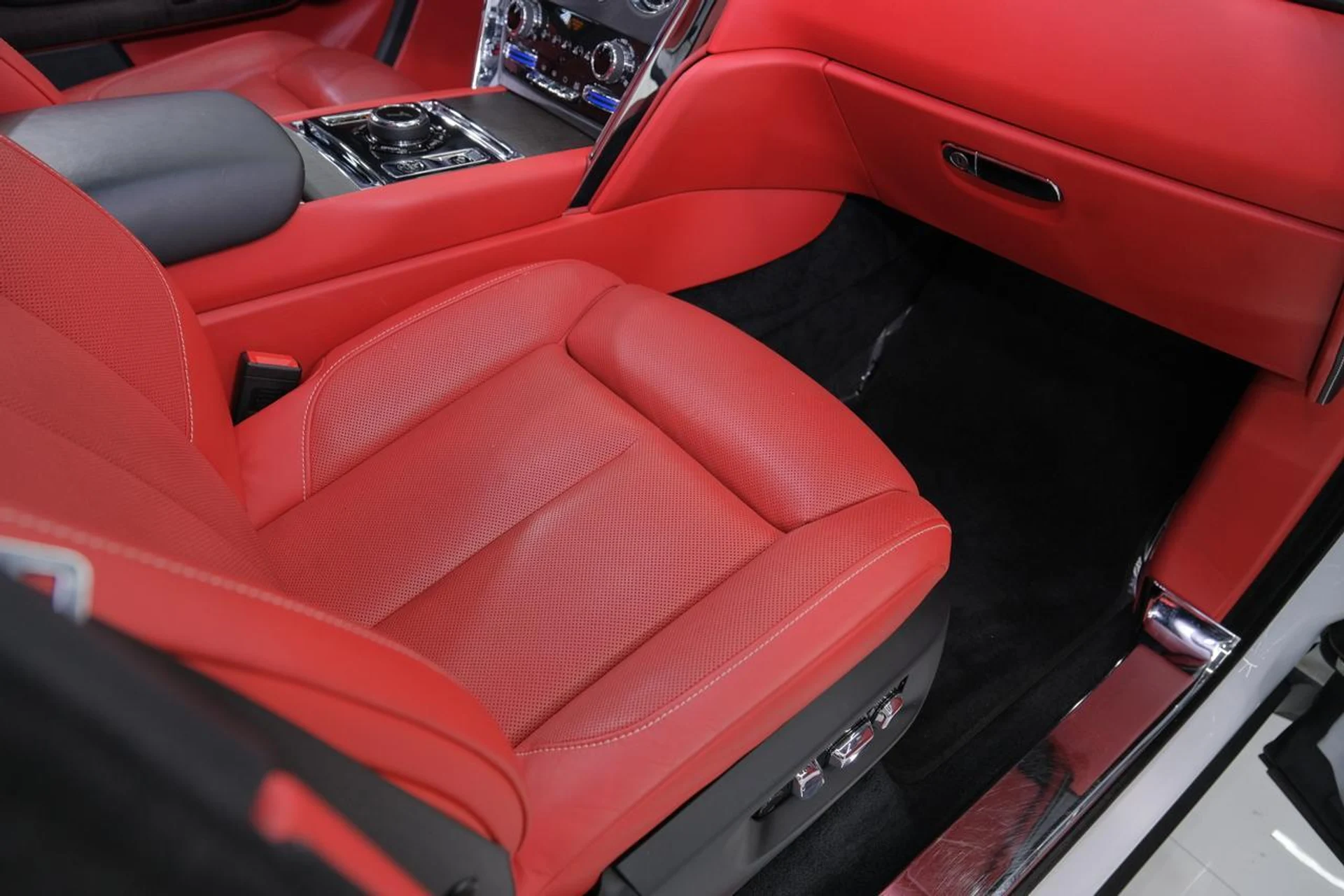 mph040_696365603_0b56599fc2530ade54bcb5254b12a76a_5e039ffe94