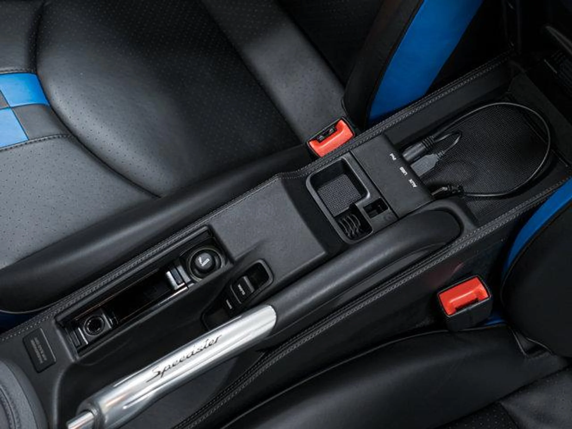 mph040_700601936_Wwv1_U_Hzbu_ZD_Ab_J_Vq_BRVEQD_2_S_Xqc_824d526b15