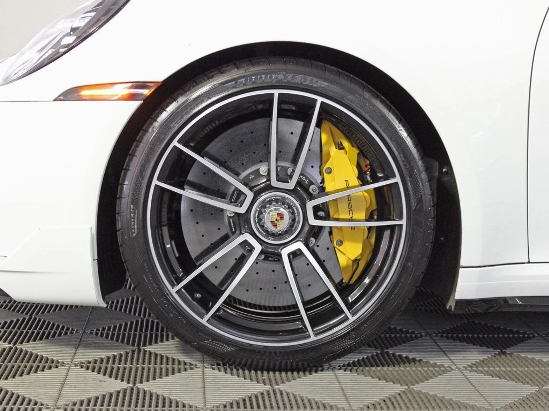 mph040_7056775_41_625739b367