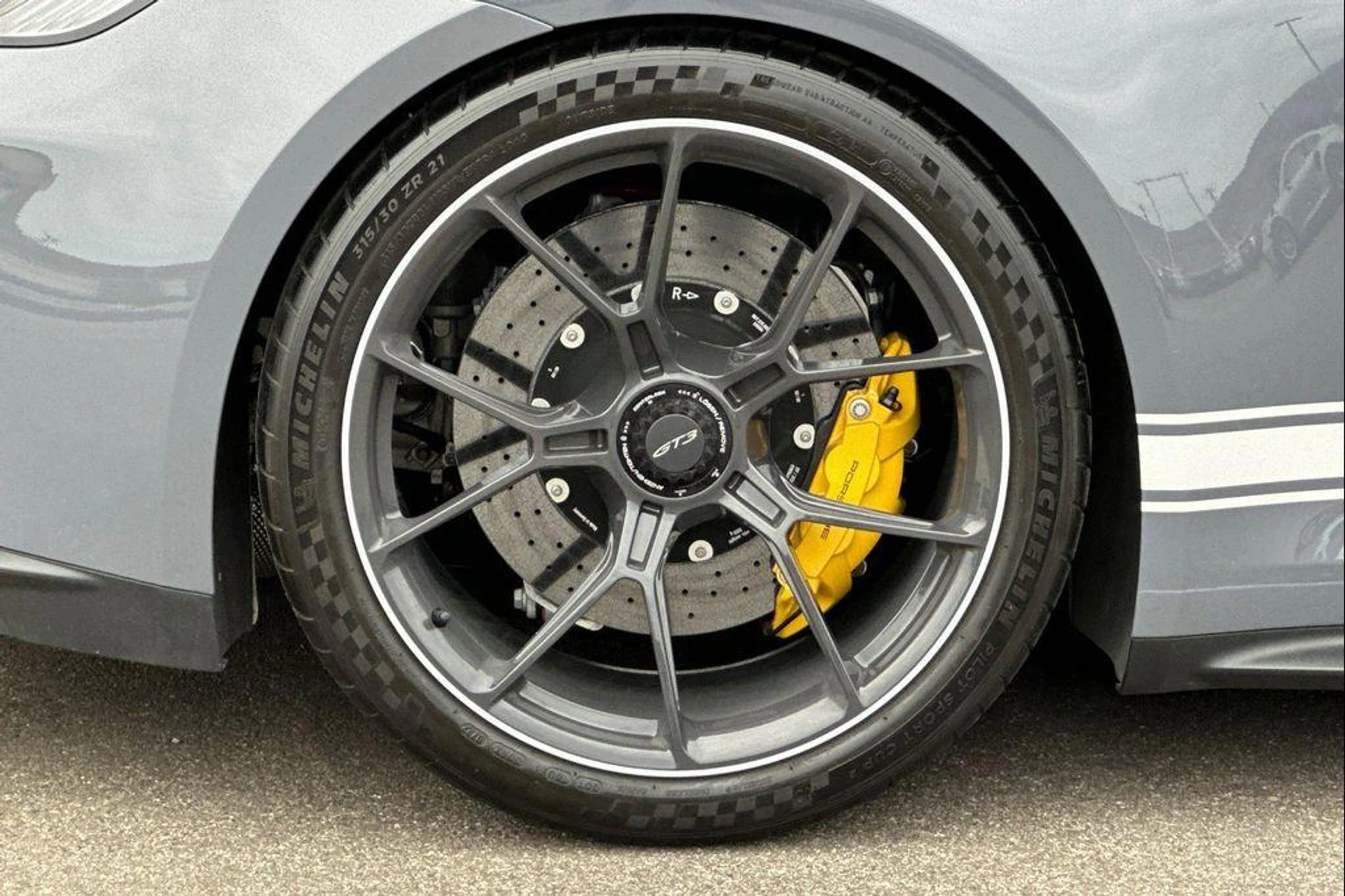 mph040_707407138_cx_B_Kl6n_I_Ro_L6_t_Yma_KVP_6_T_Bvuz_I_13ce63e12a