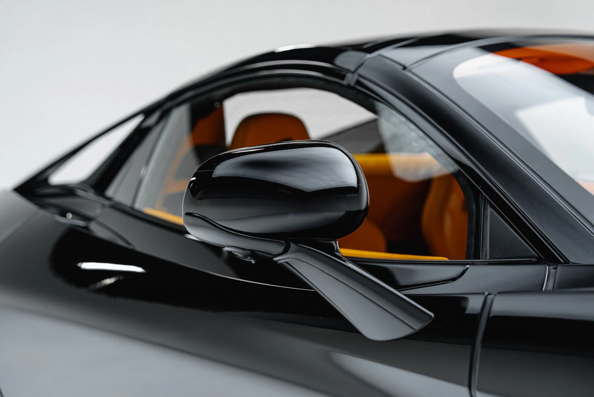 mph040_709724977_Used_2022_Mc_Laren_765_LT_Spider_1792622306_4049a20cfe