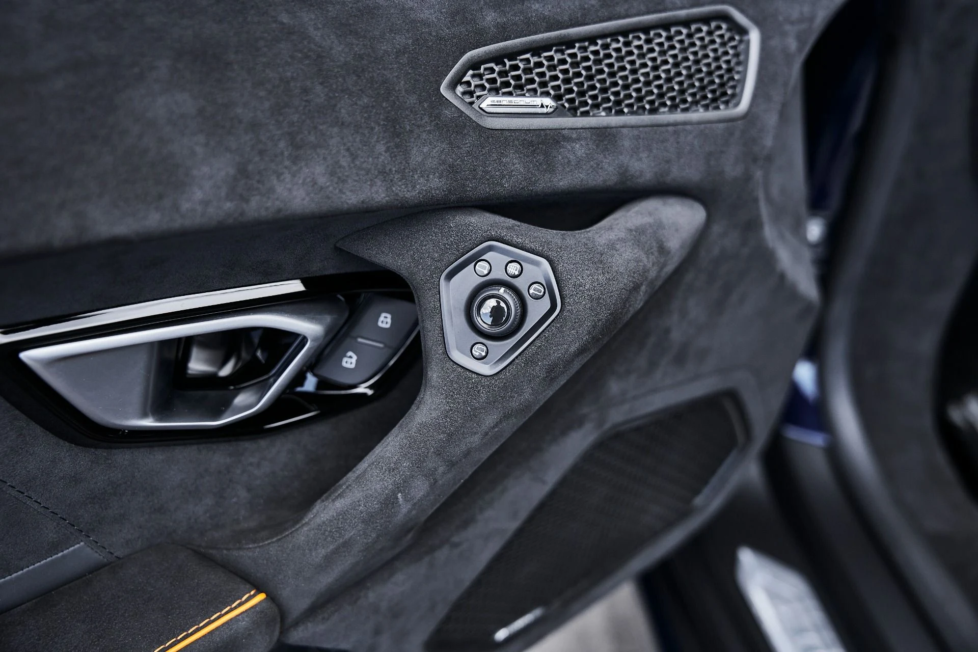 mph040_720802272_Used_2023_Lamborghini_Huracan_Sterrato_Base_1780101772_d00394516d