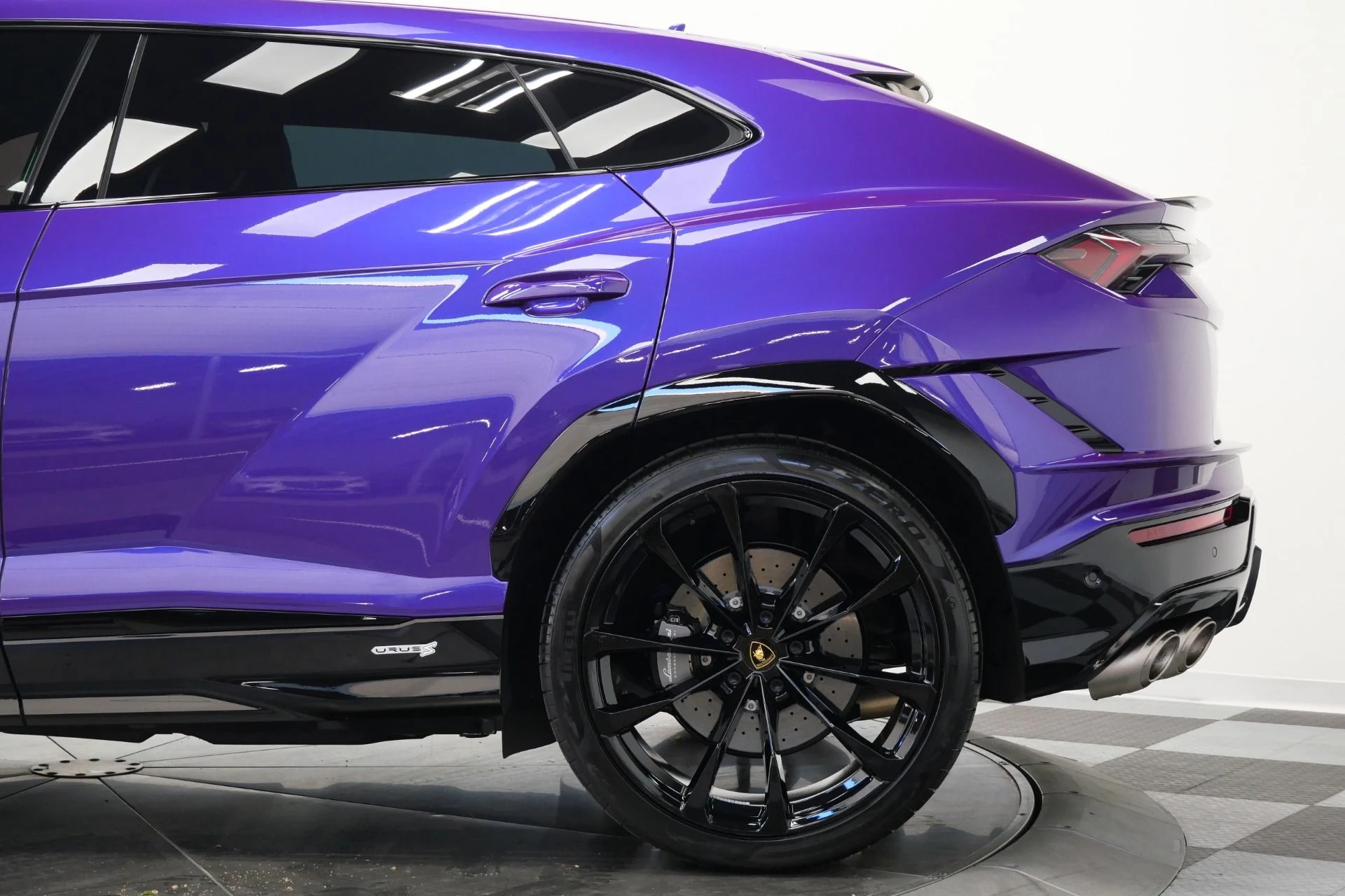 mph040_721460550_Used_2023_Lamborghini_Urus_S_HIGHLY_Optioned_Ad_Personam_Paint_94_K_in_Options_1773247246_ca66e969b5