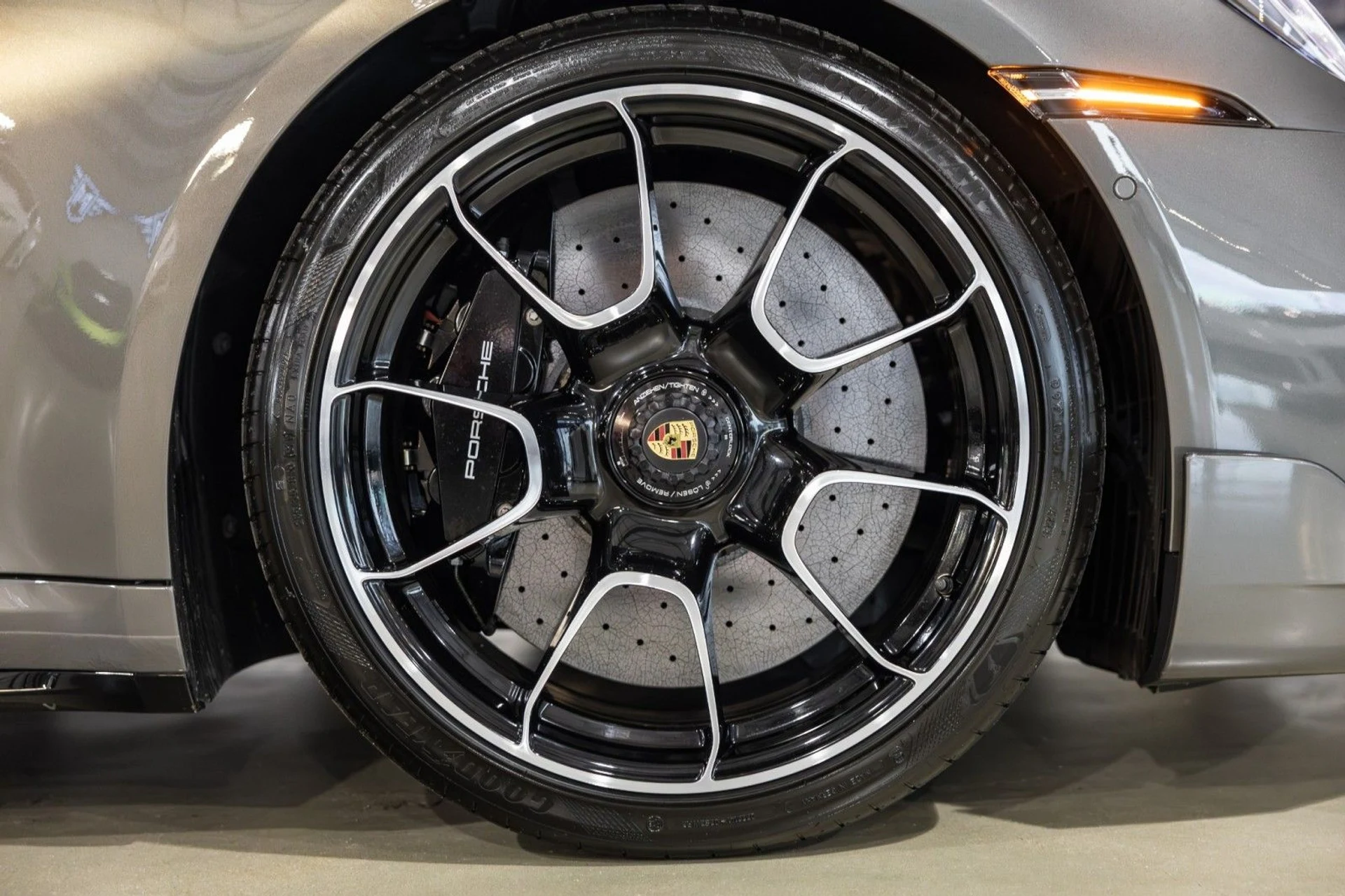 mph040_735574603_SA_1d8b4fb18a