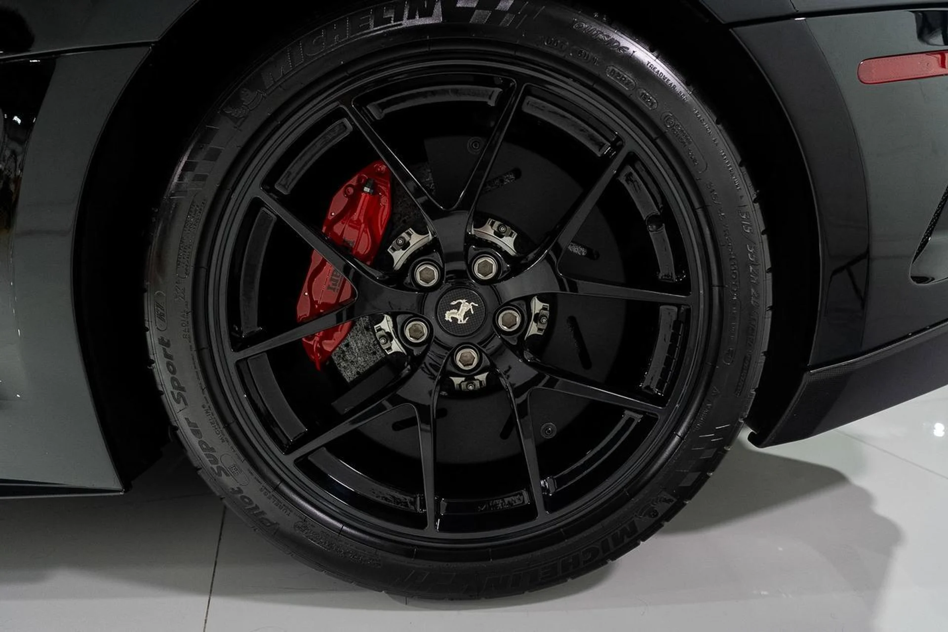 mph040_743291328_2720b8635f788bc208c5ee02ad7d18b1_5f46849374