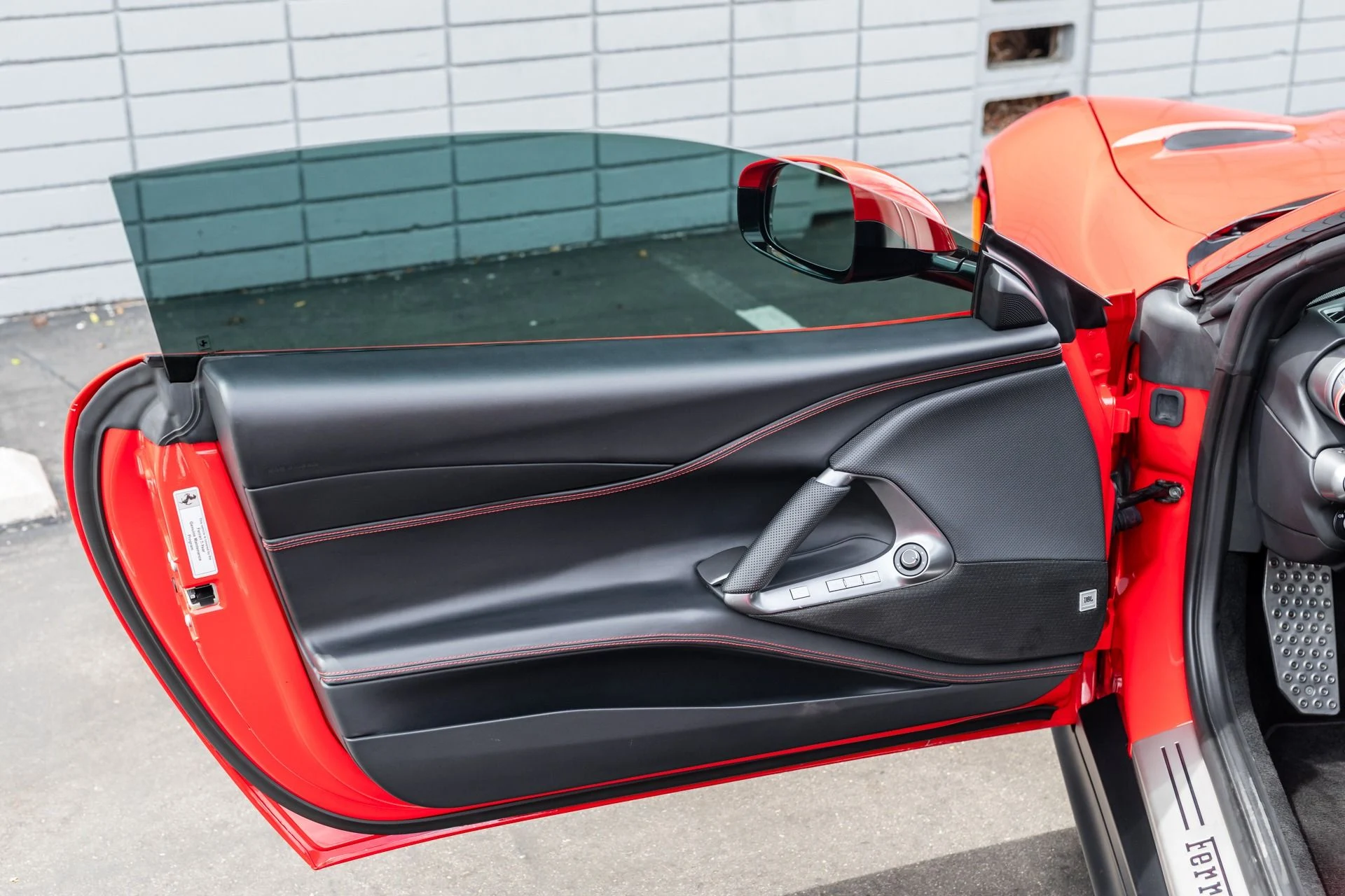 mph040_747882679_Used_2019_Ferrari_812_Superfast_1744740807_642f5c5bd7