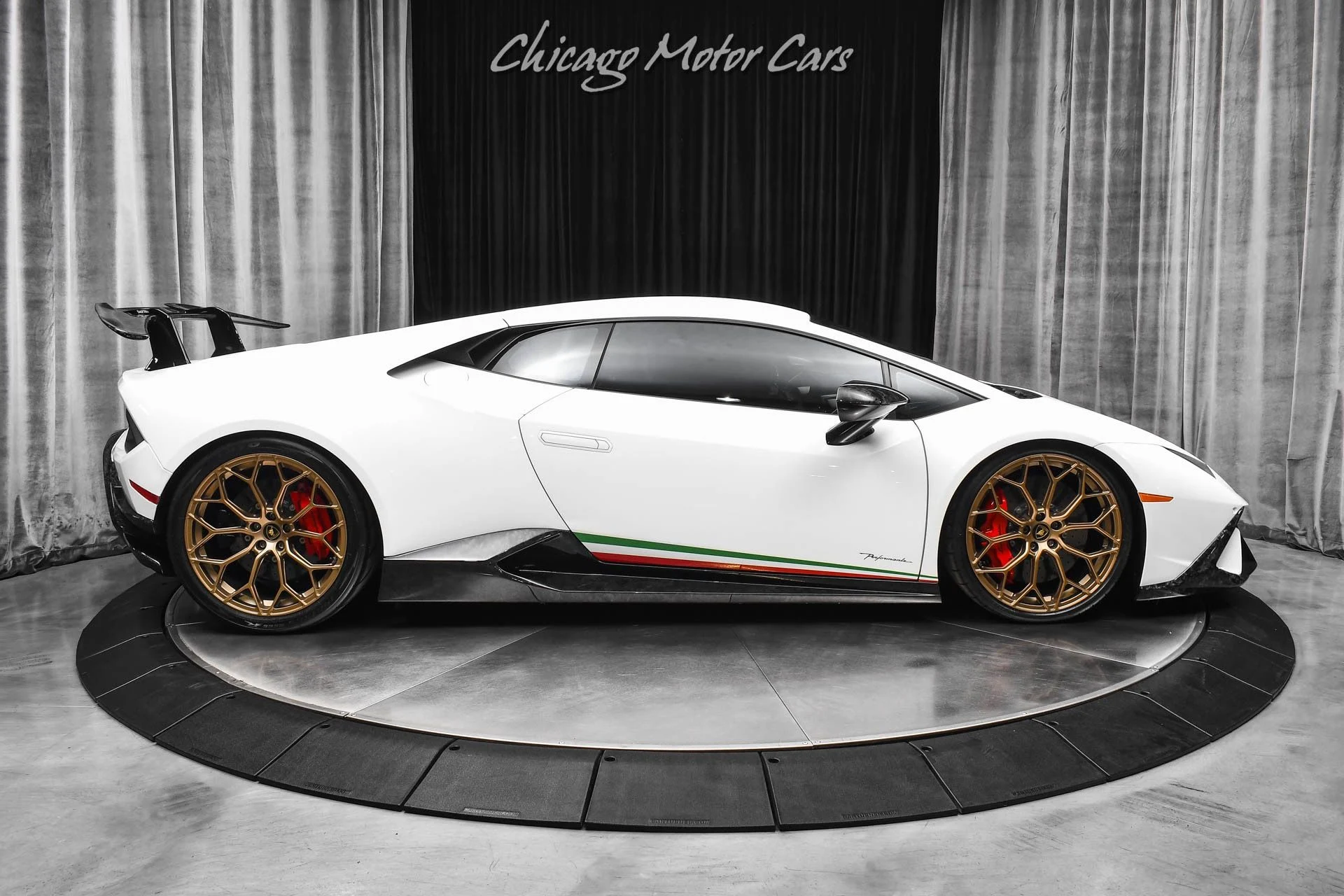 mph040_75602062_13462_p41_l_8ffc908acd