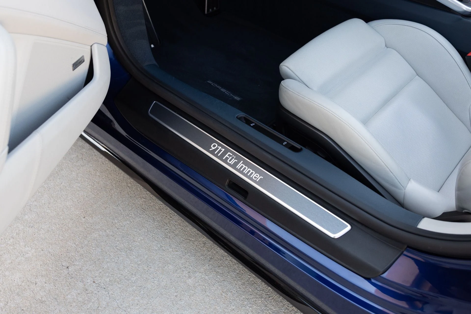 mph040_795508261_Used_2023_Porsche_911_Turbo_S_1792529936_7d7bf19eaf