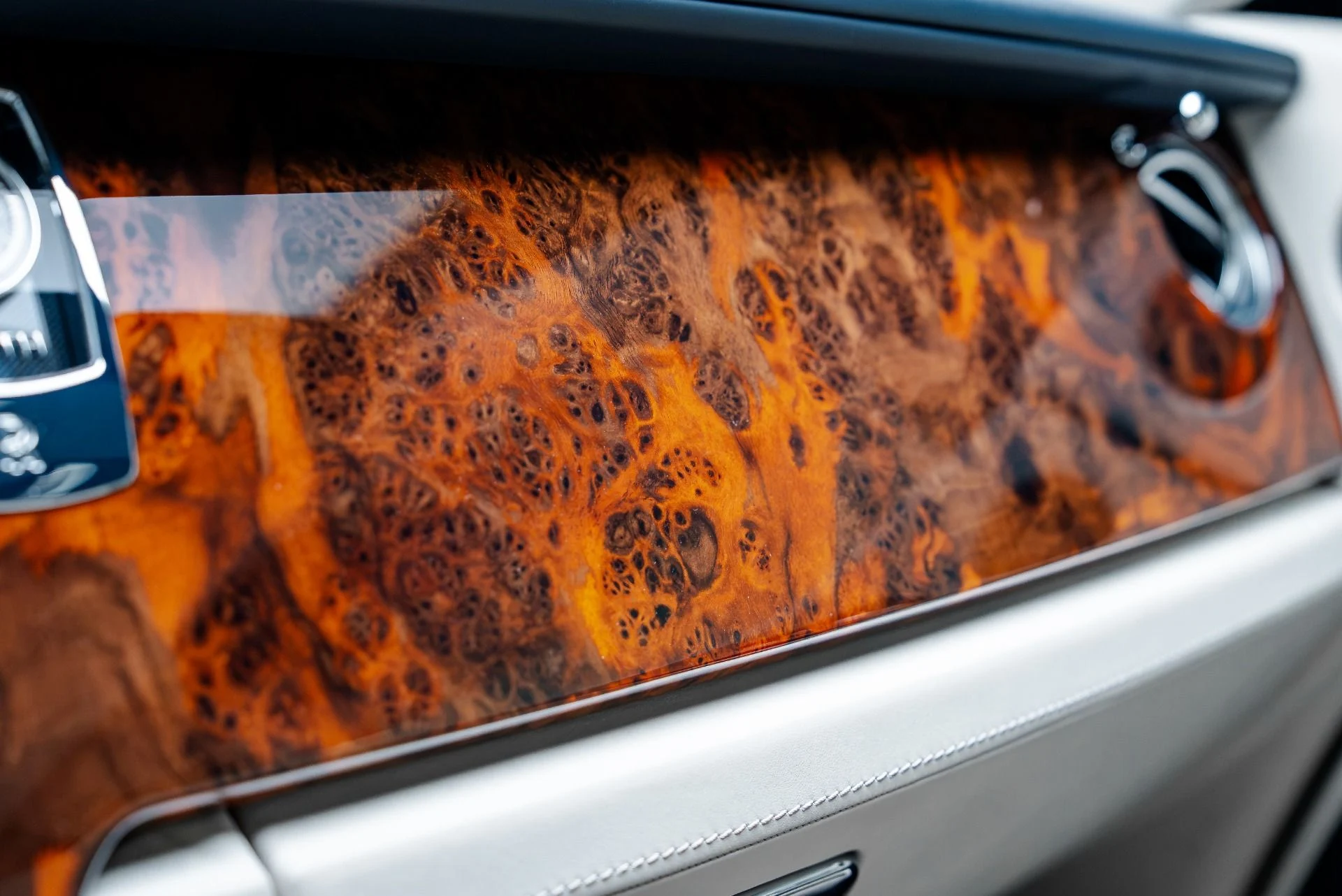mph040_80209004_Used_2014_Rolls_Royce_Wraith_1791401994_cde557703c