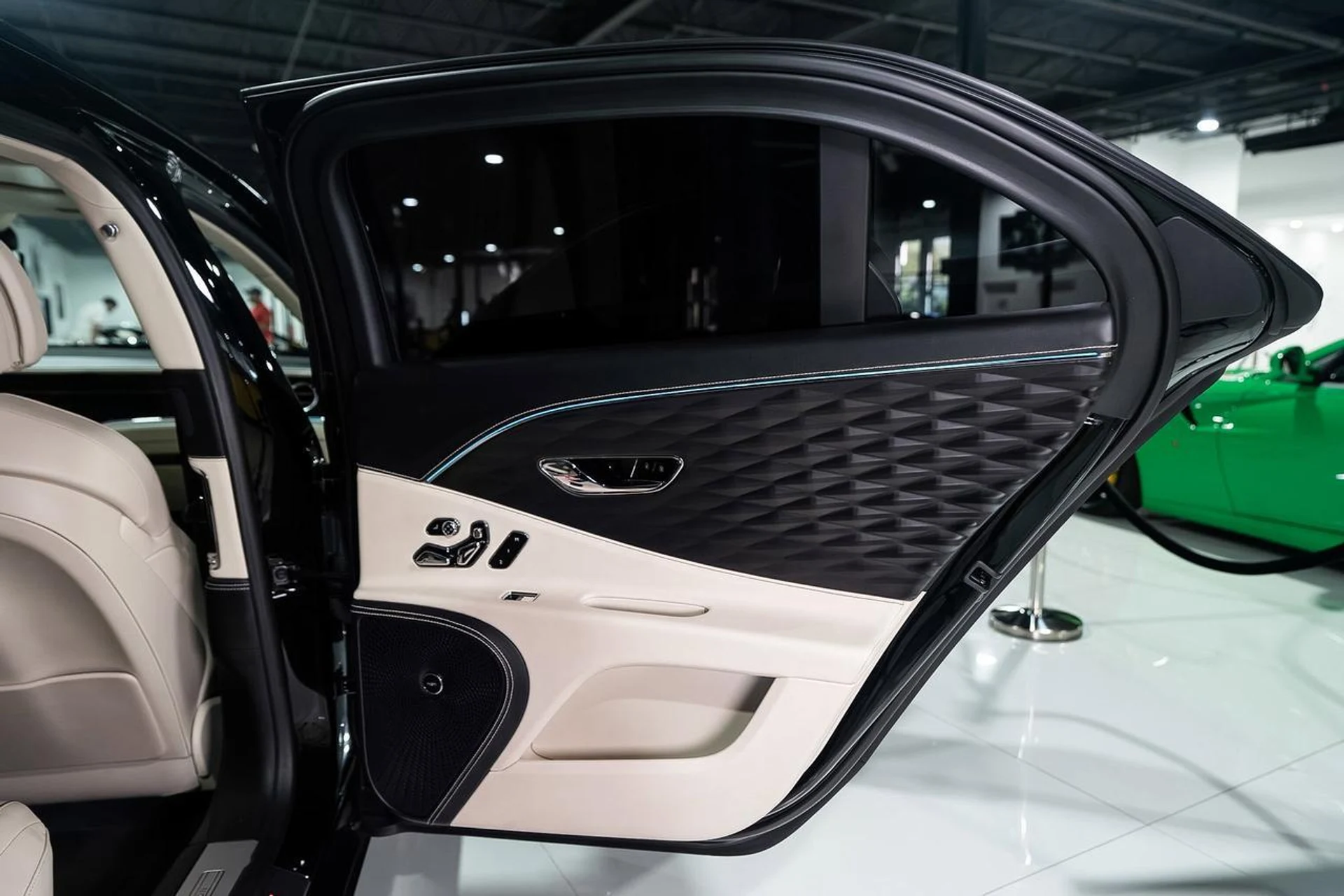 mph040_802424876_173a71a23395df0cd77cf2d14b8370dd_a3258ccbc9