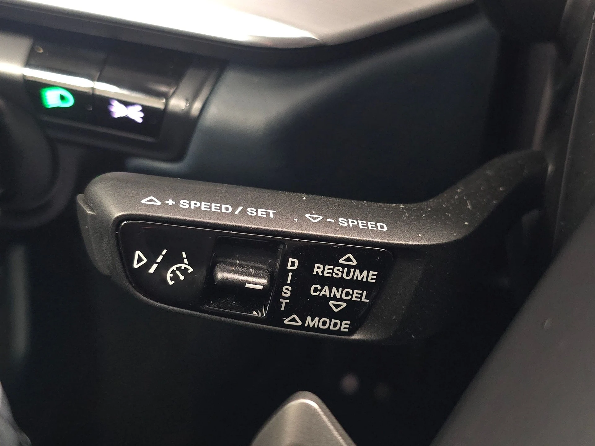 mph040_805590088_b9f960beb165643b08a0d7d4c72e35c2x_a7a298d1cb