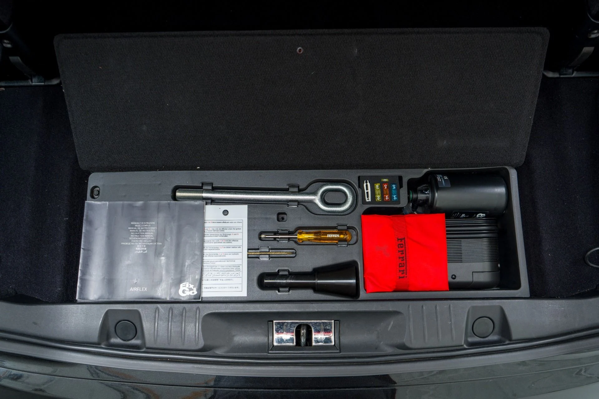 mph040_807052060_Used_2015_Ferrari_California_T_1772230011_6938bfcef5