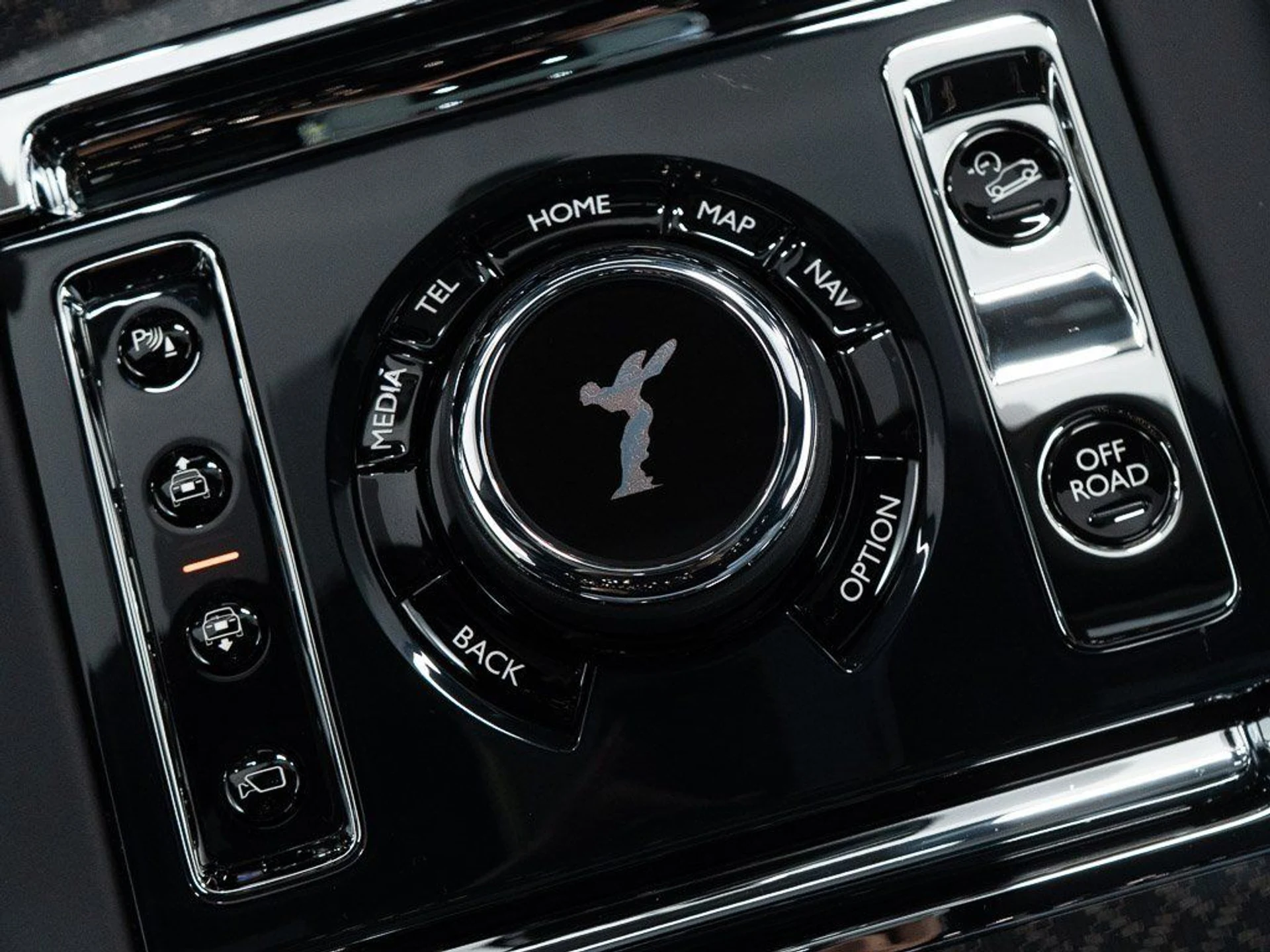 mph040_809285748_8c436bf0baf640a3c1cecab59da8db0d_7e15536f62