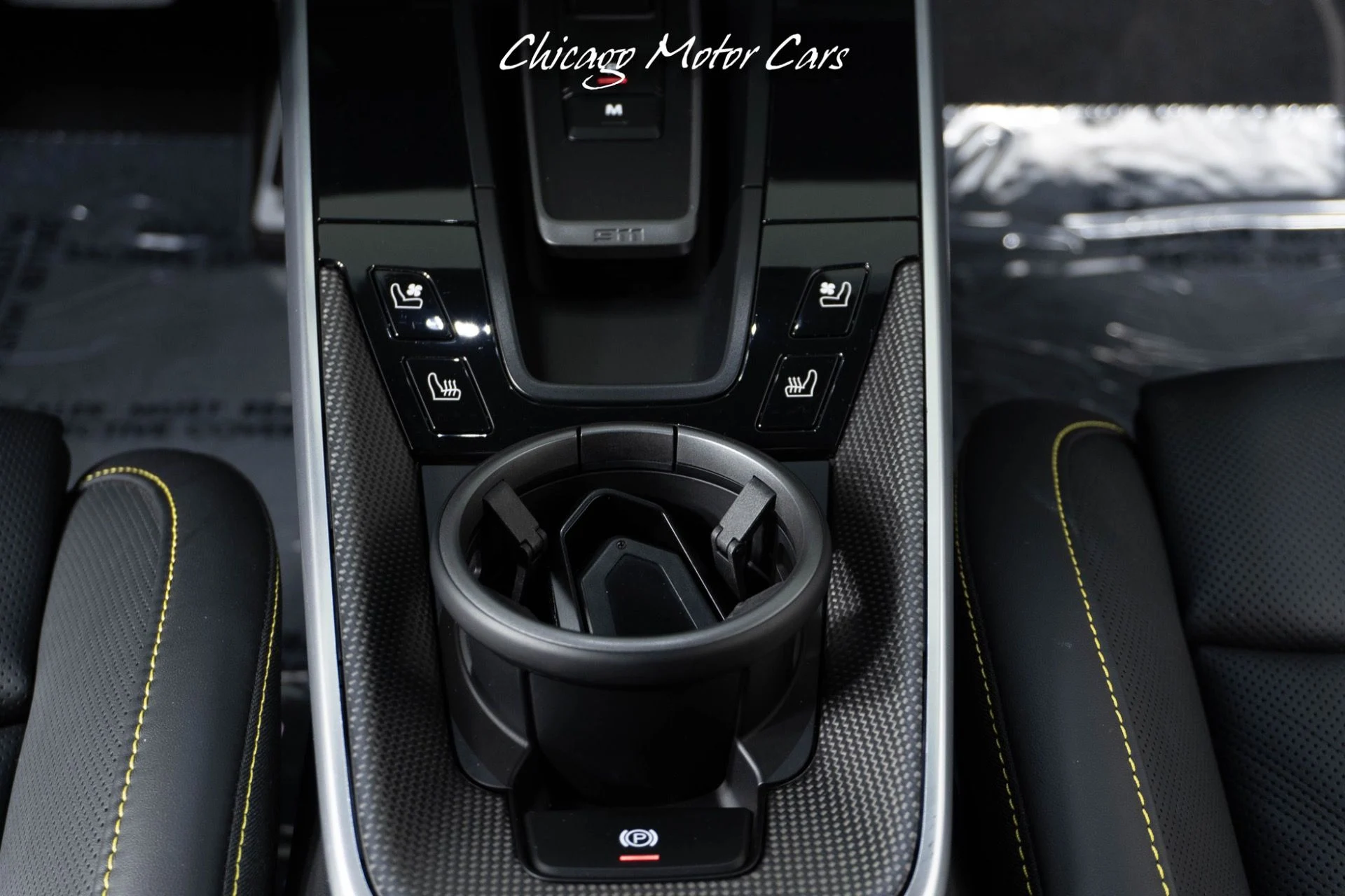 mph040_820151523_13207_p41_l_57dd2bd5b3