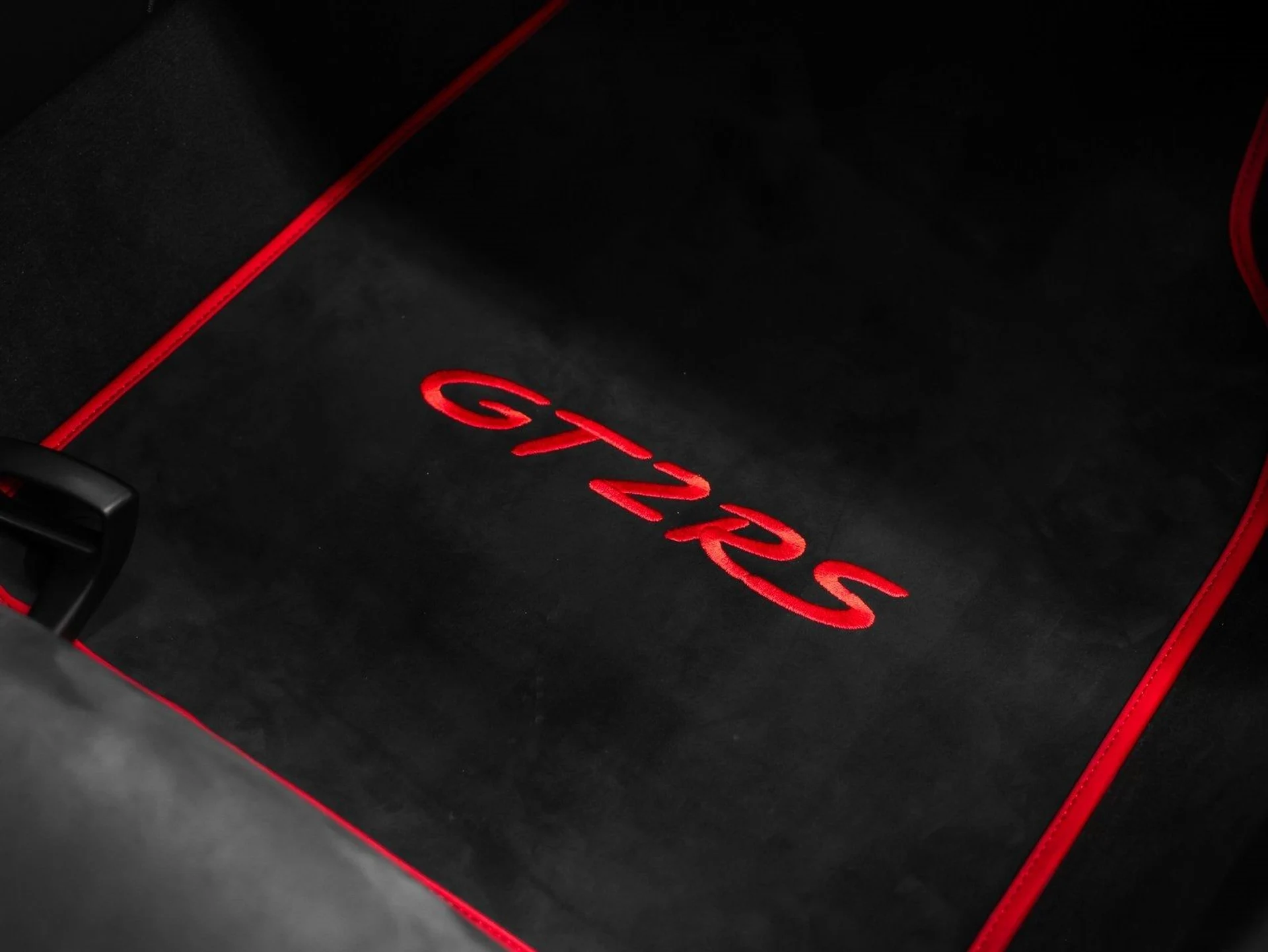 mph040_825239824_41_59ae28b181