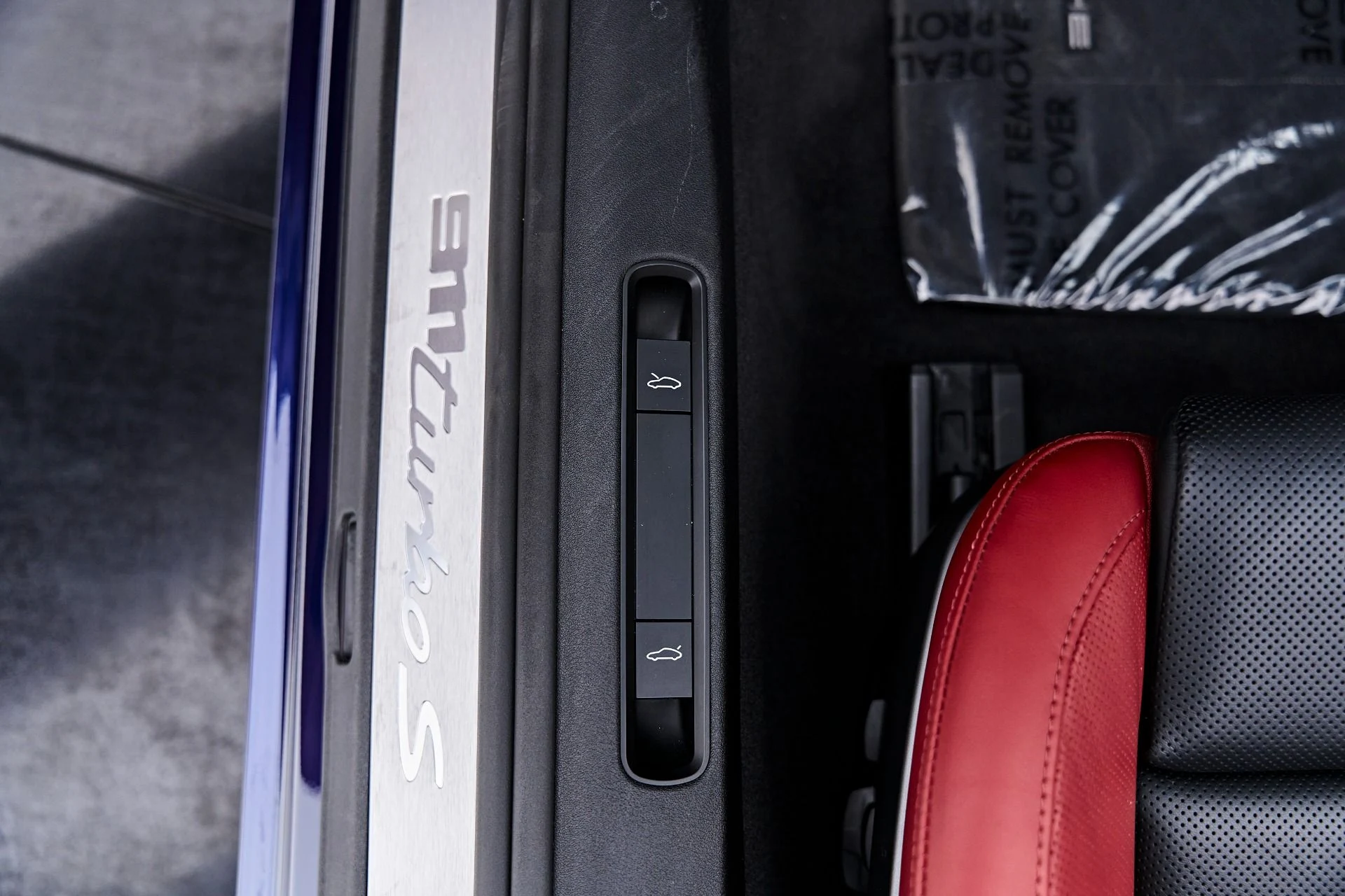 mph040_835000594_Used_2024_Porsche_911_Turbo_S_1790299376_4737347754
